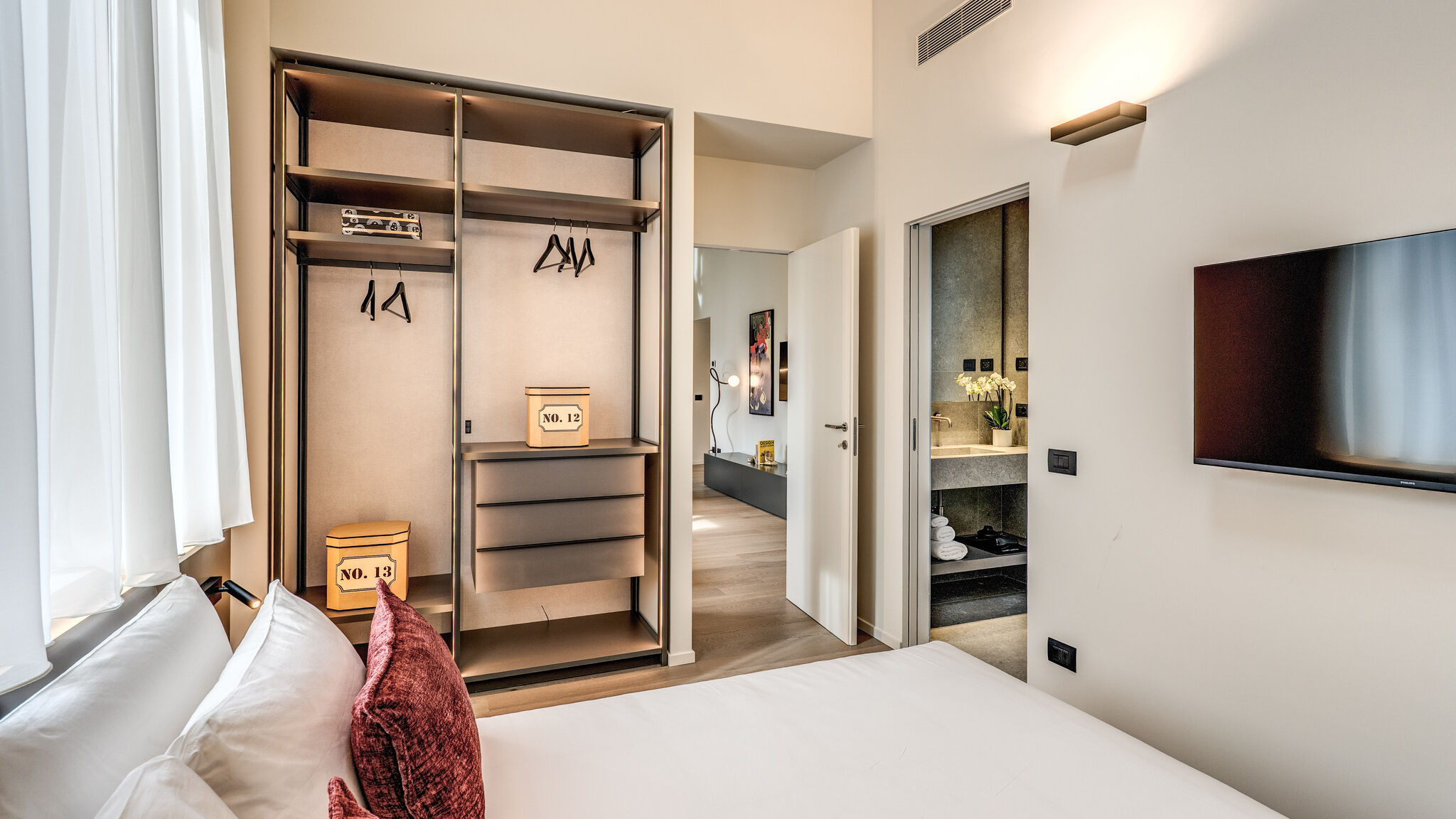 Italianway Milano Agnesi Statue - 3.101