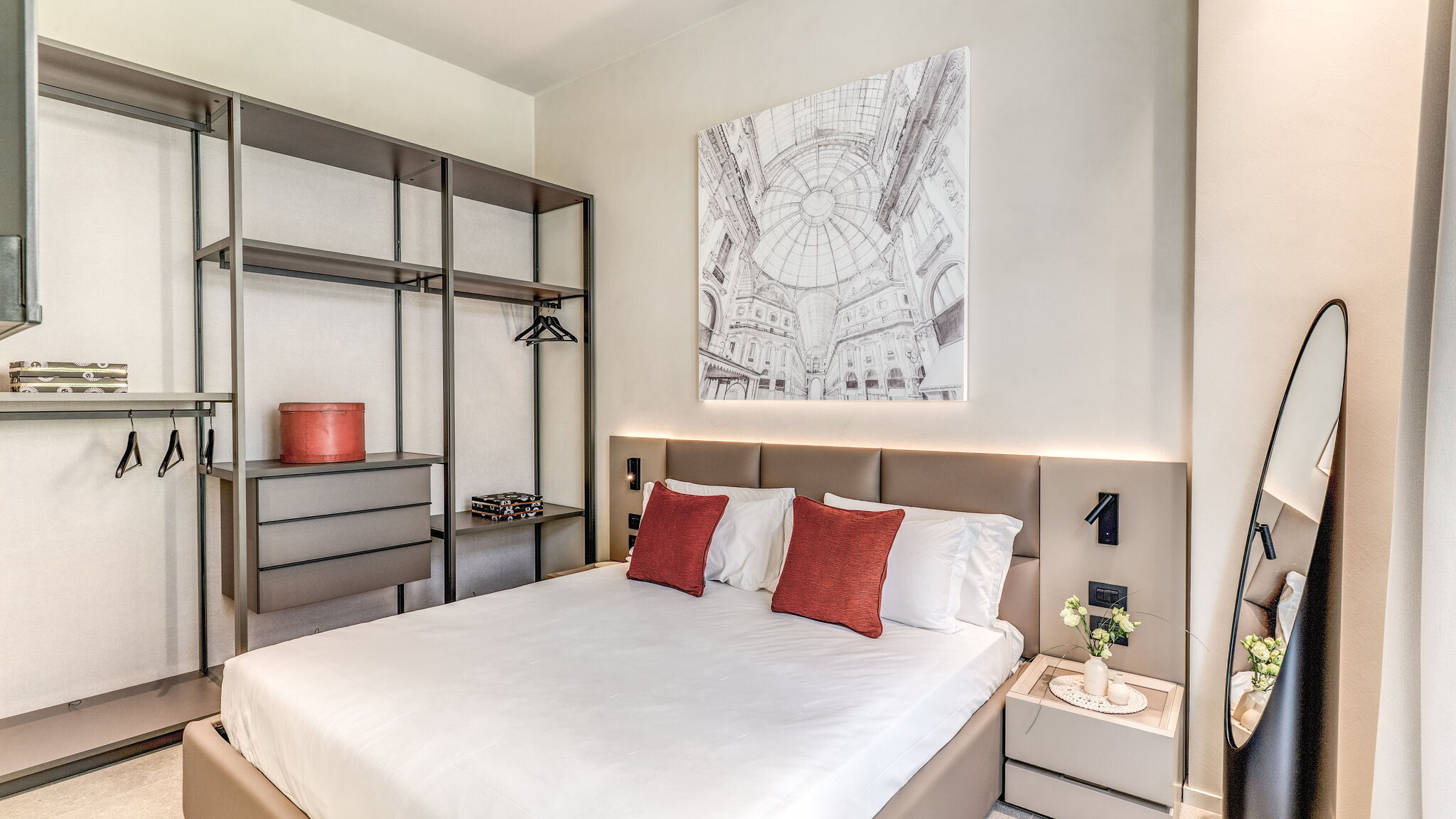 Italianway Milano Agnesi Statue - 4.001