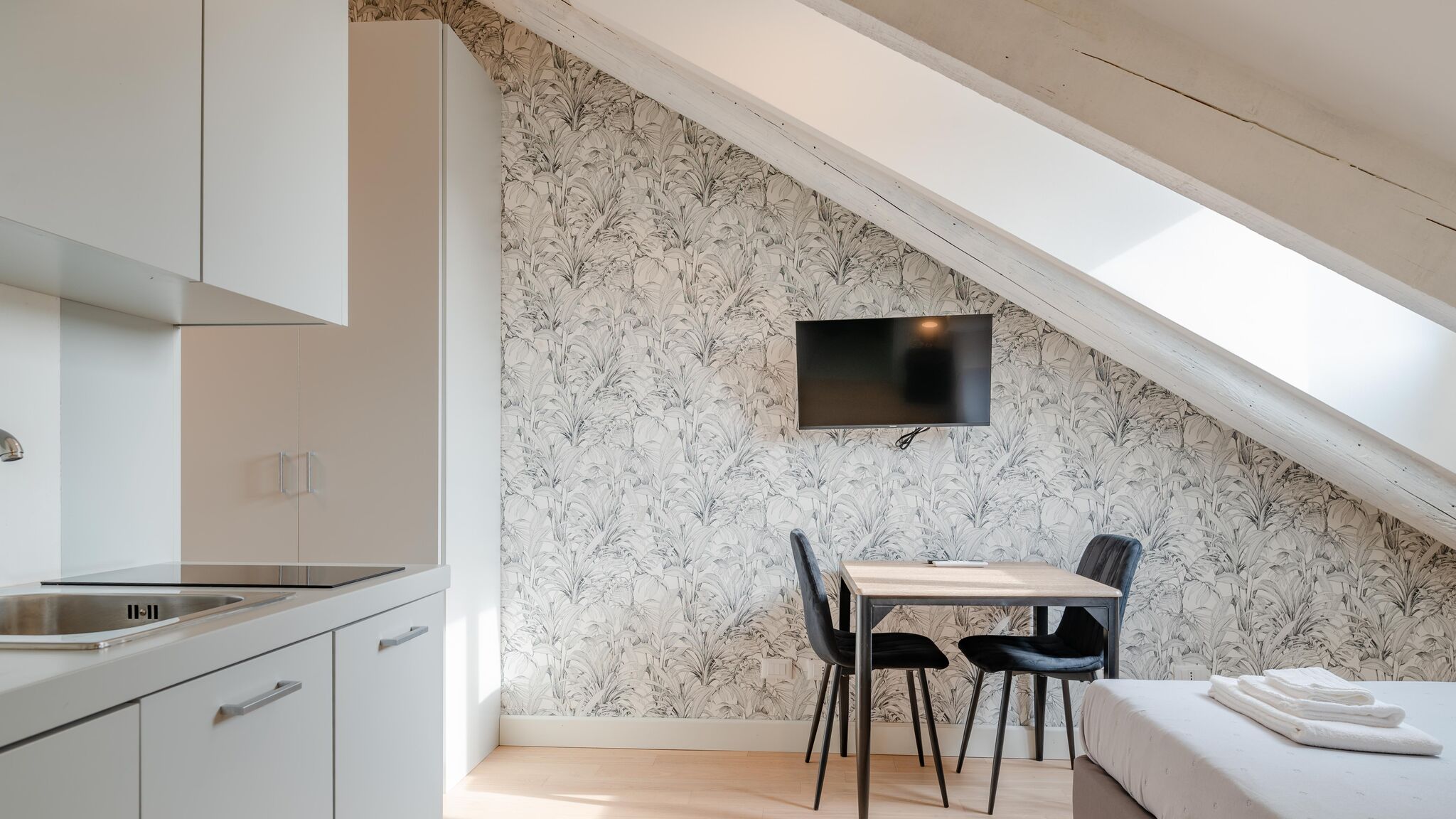 Italianway Torino Suite Chopin by Toh Solution