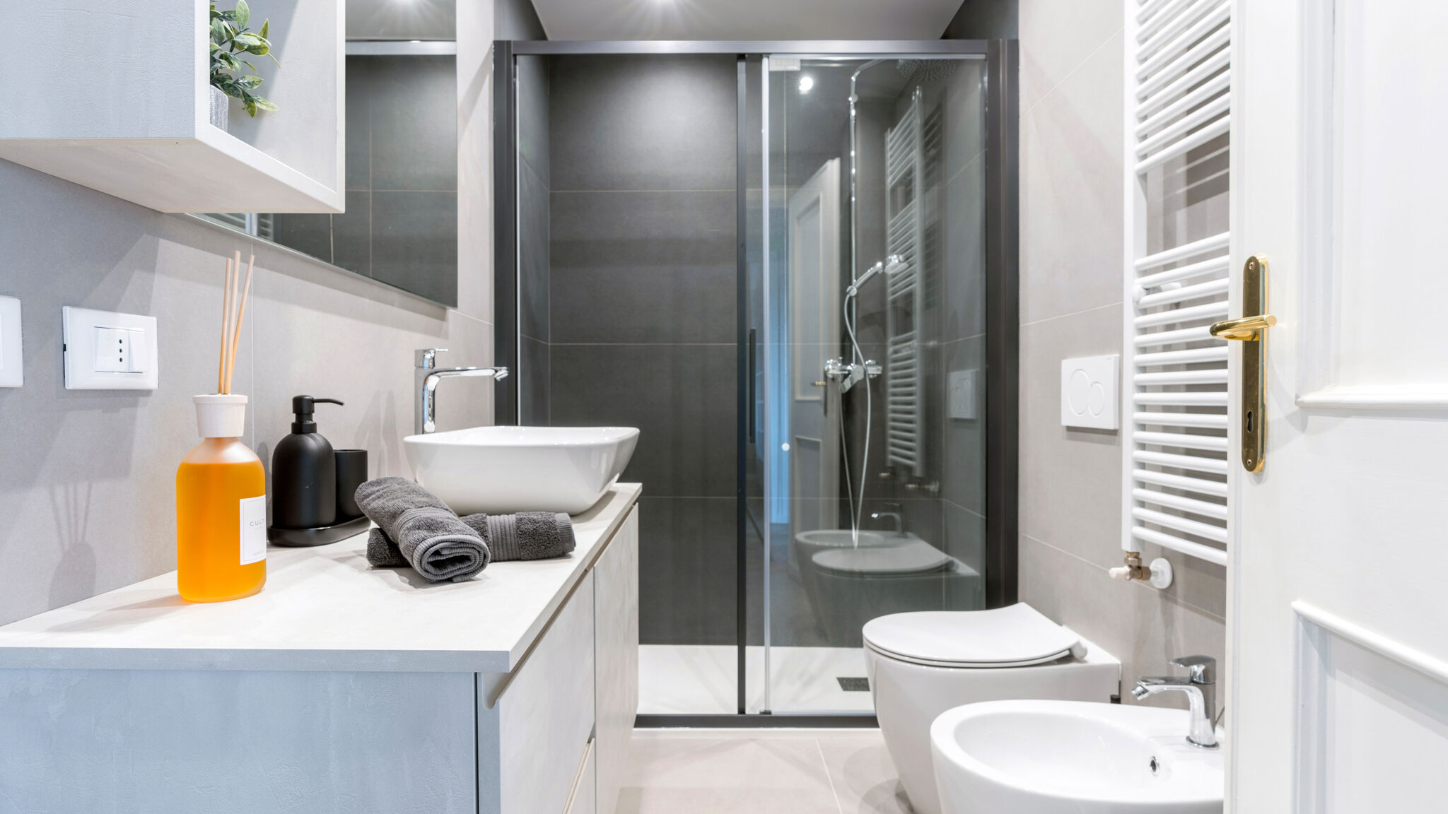 CASE AL LAGO Brescia Chiaroscuro By Case al Lago