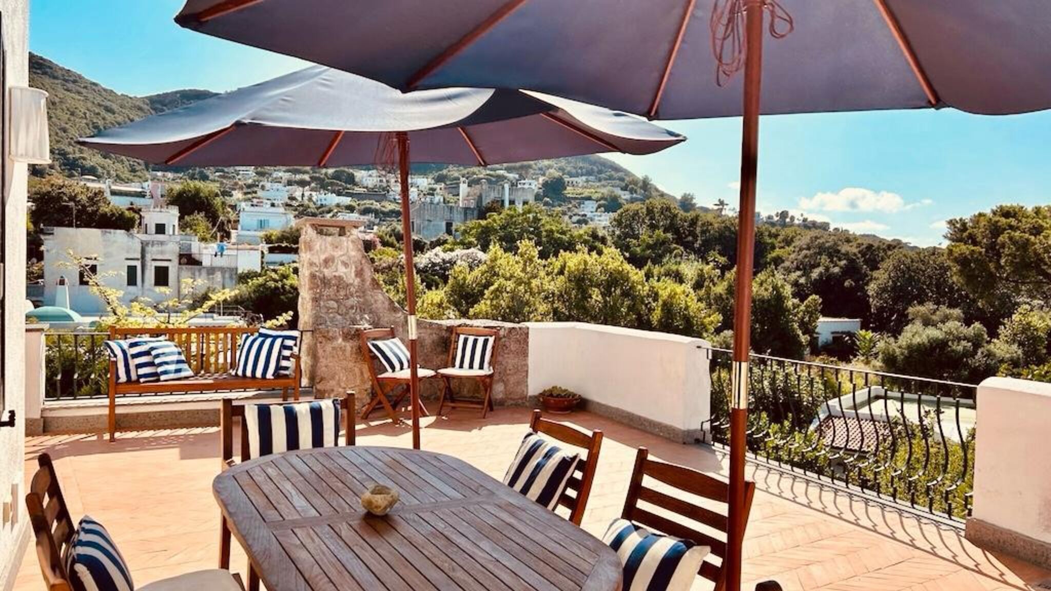 Italianway Ischia Bouganville