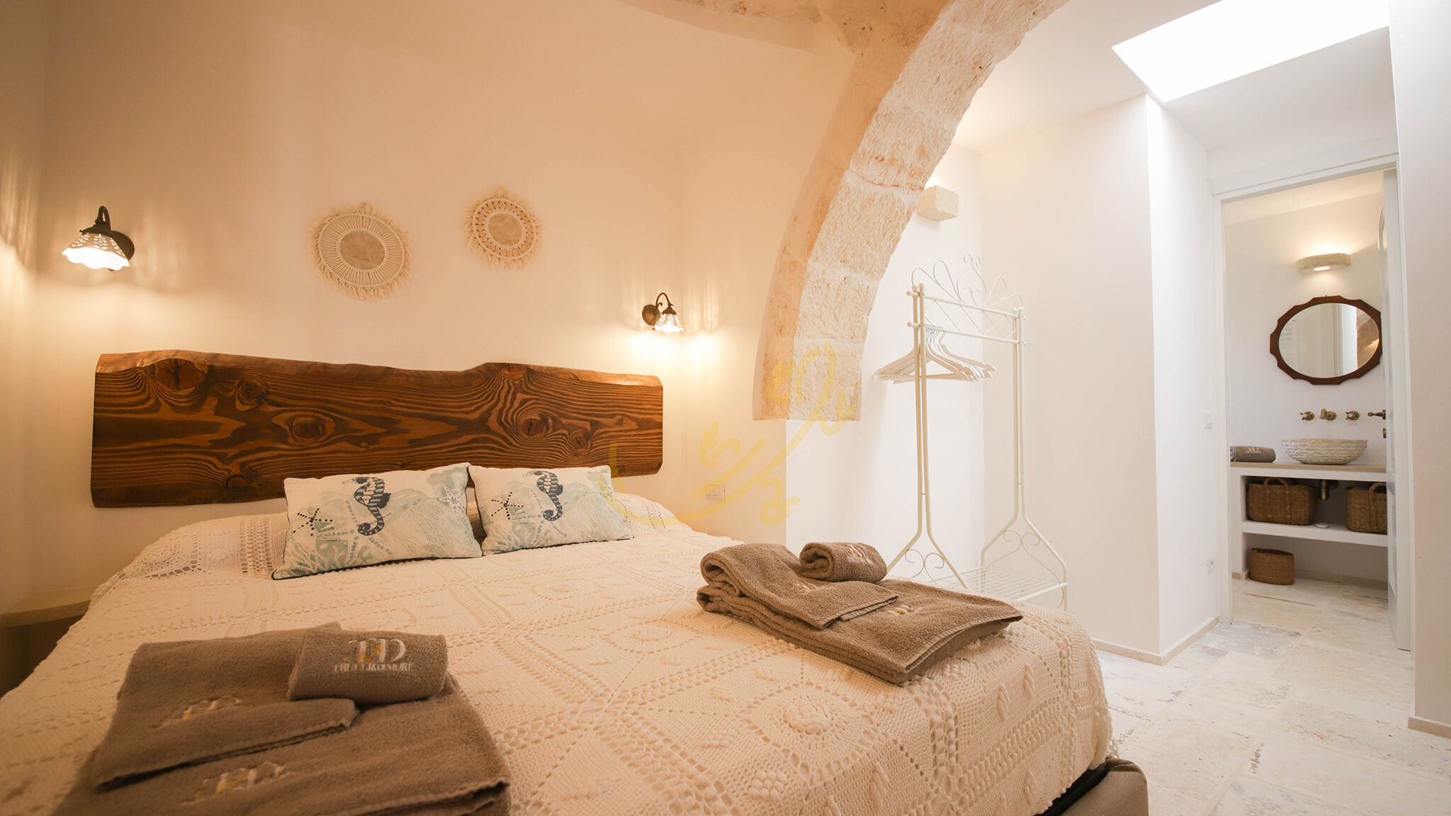 Italianway Martina Franca TD Trulli Perla Bianca Trulli w/ Pool & Vineyards