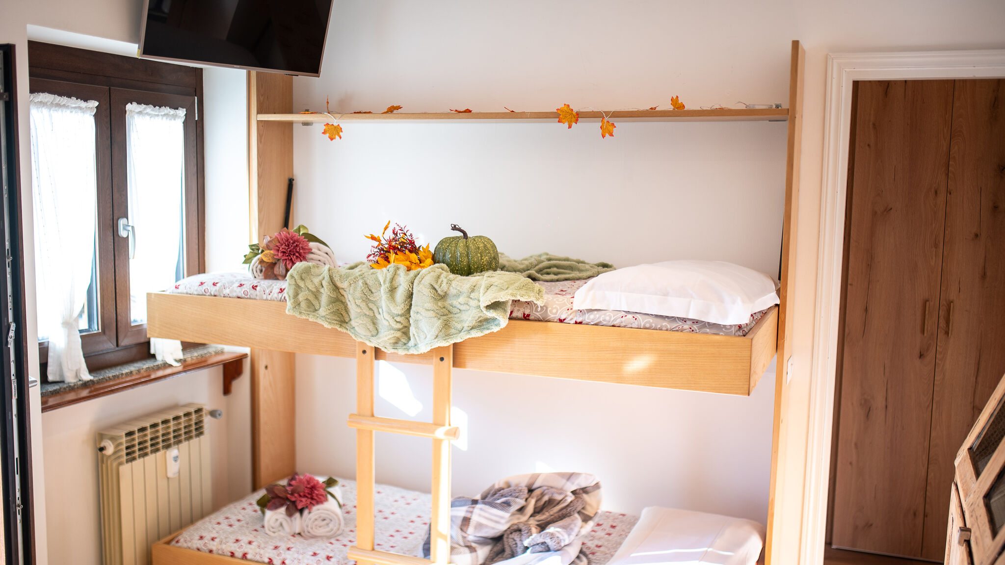 Italianway Corteno Golgi Lo Scoiattolo by Ca-Sa Check