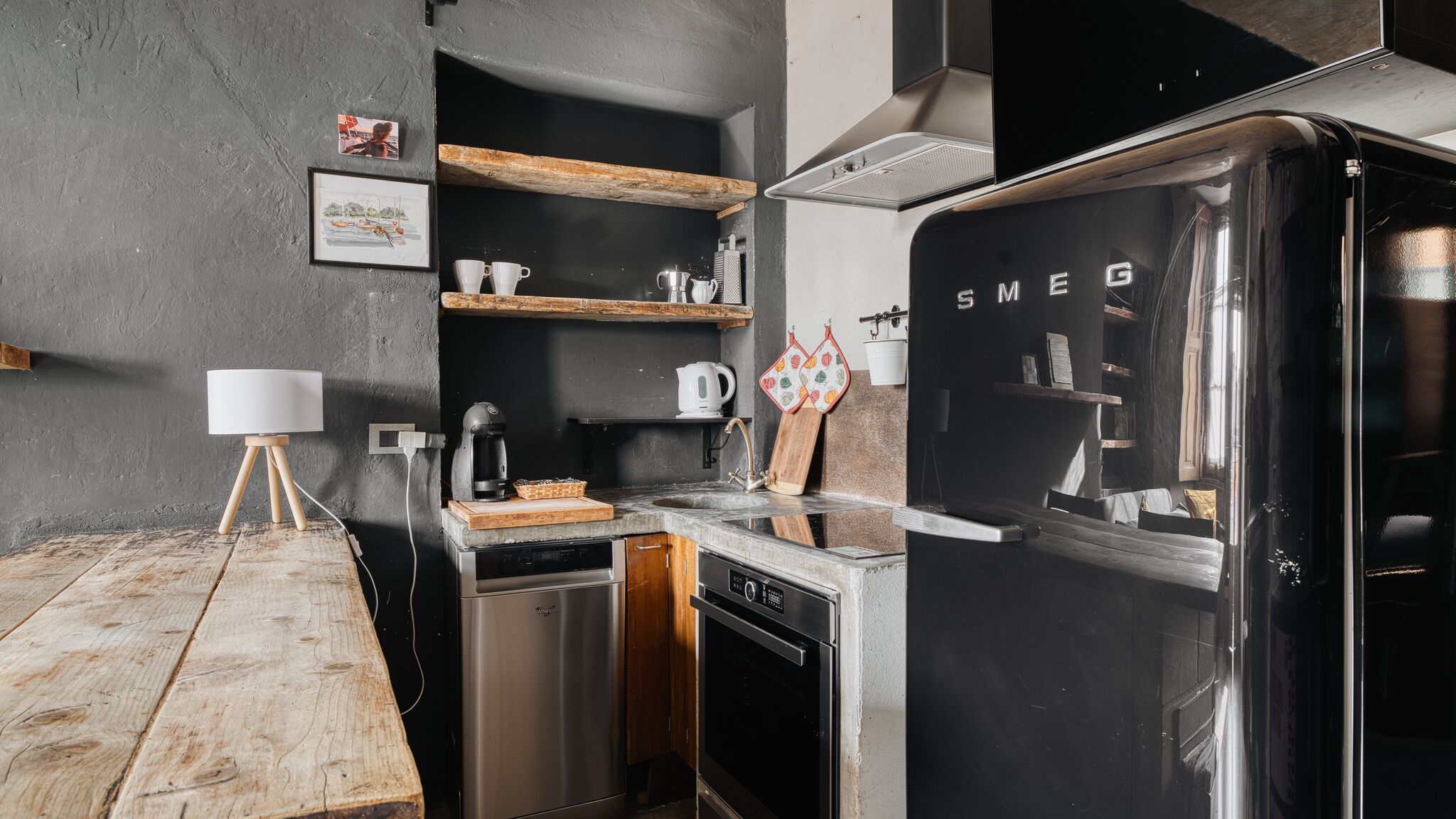 Italianway Milano NYC-Style Industrial Apt on Navigli, Milan