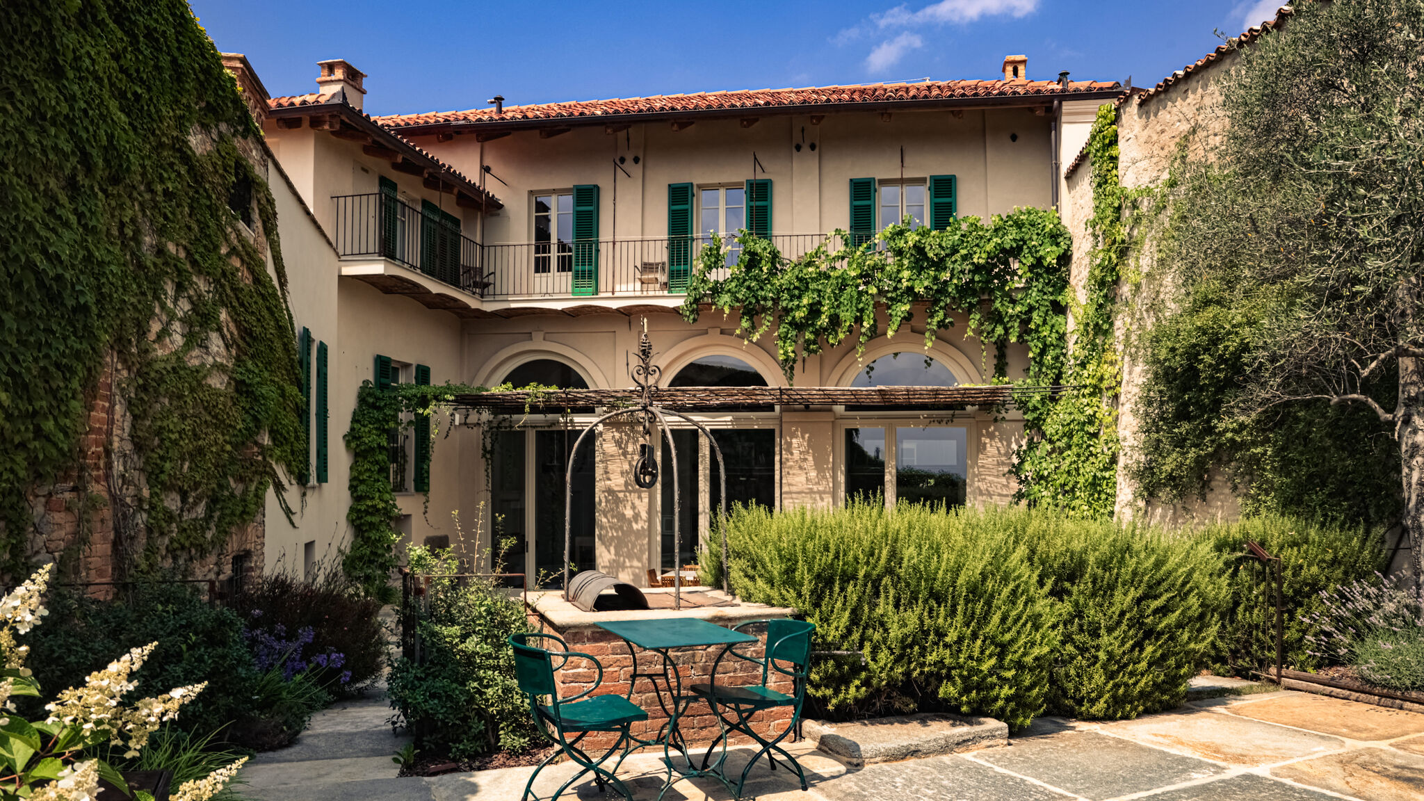 Italianway Monforte d'Alba Casa MON - Timeless Luxury with Private Spa