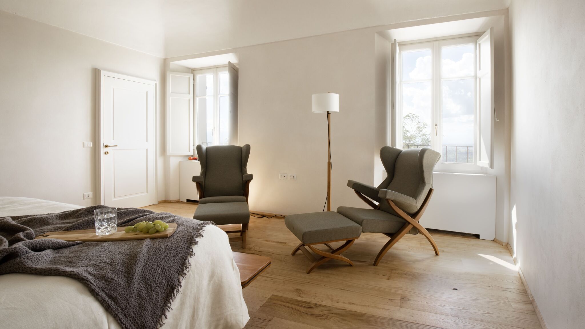 Italianway Monforte d'Alba Casa MON - Timeless Luxury with Private Spa