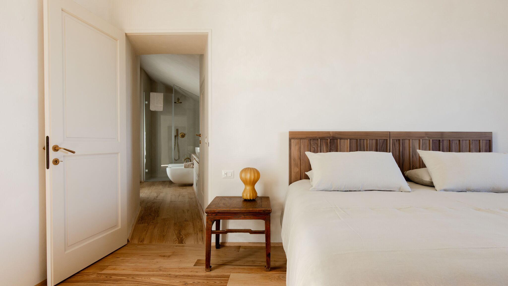 Italianway Monforte d'Alba Casa MON - Timeless Luxury with Private Spa