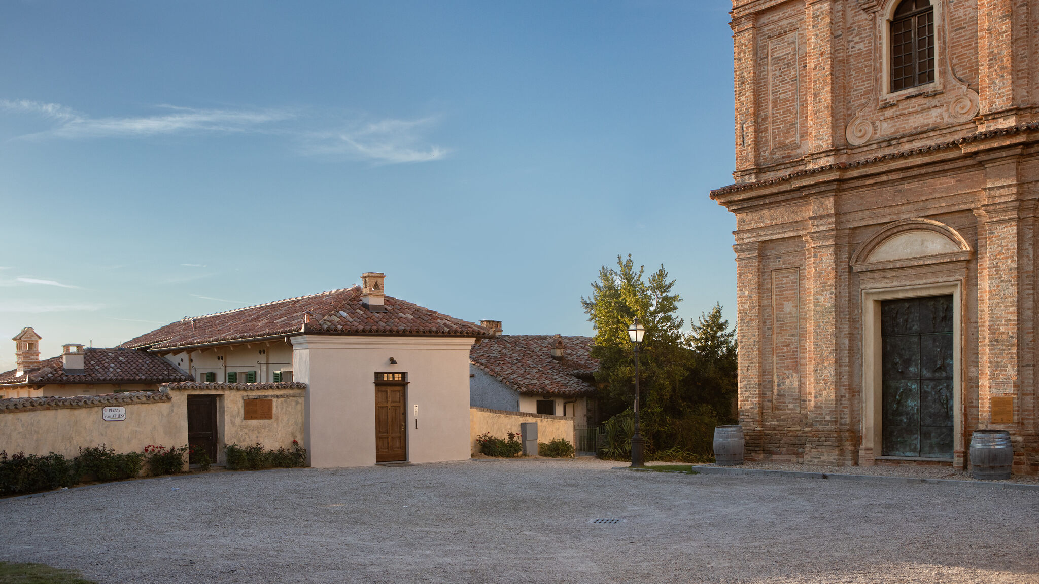 Italianway Monforte d'Alba Casa MON - Timeless Luxury with Private Spa