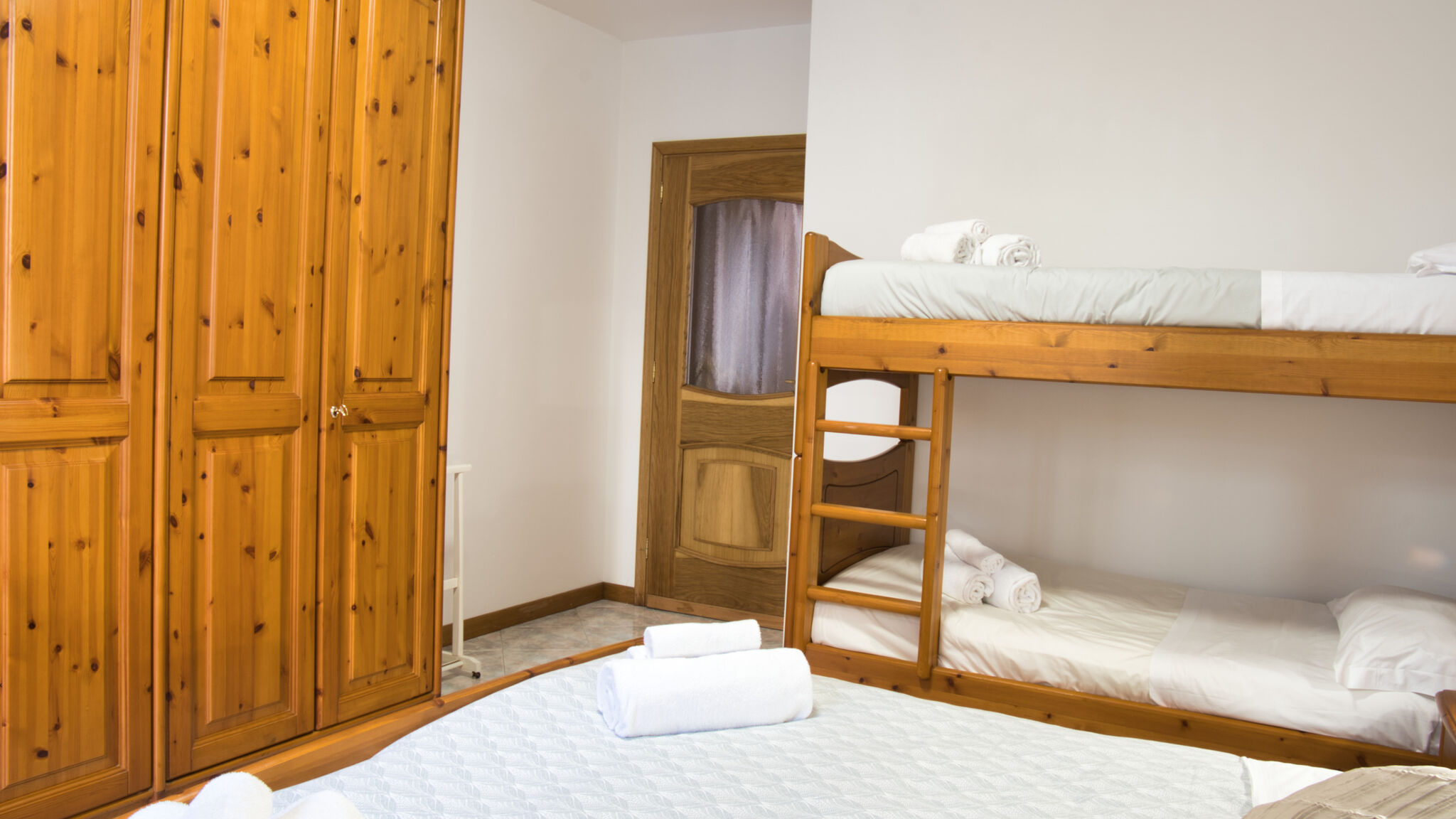 Italianway Barzio Lòbia in via Parrochiale - app. Pietra (P1)