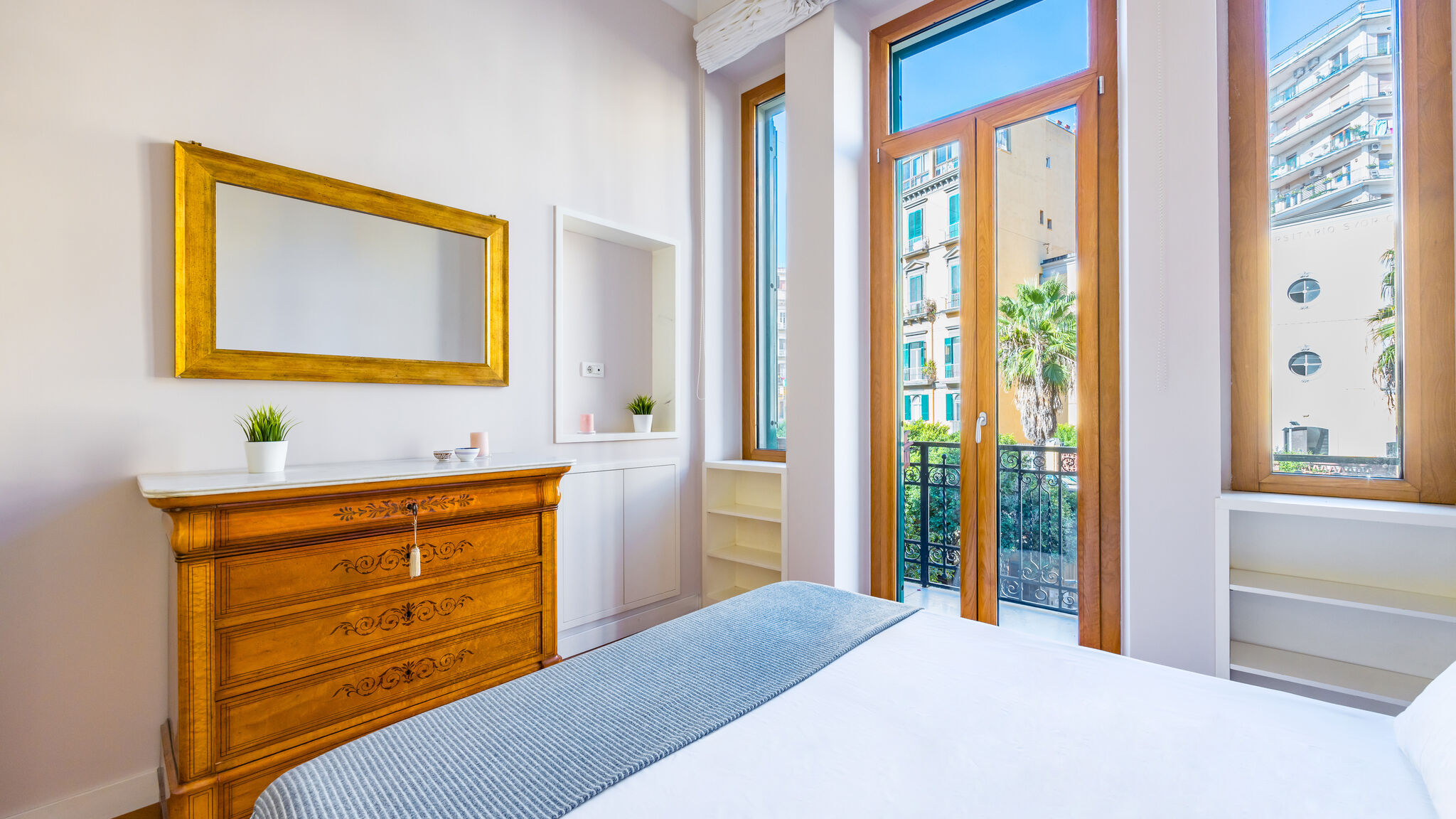 Italianway Napoli Harmony Elegant Apartment with Parking