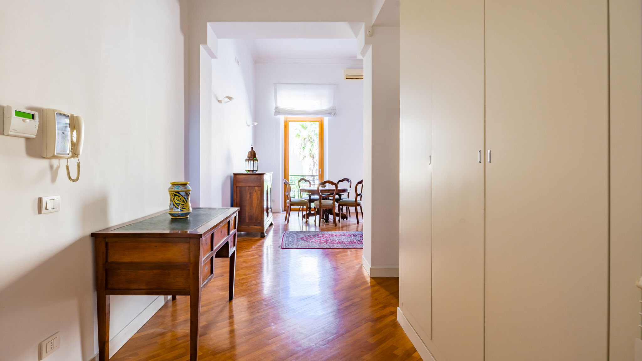 Italianway Napoli Harmony Elegant Apartment with Parking