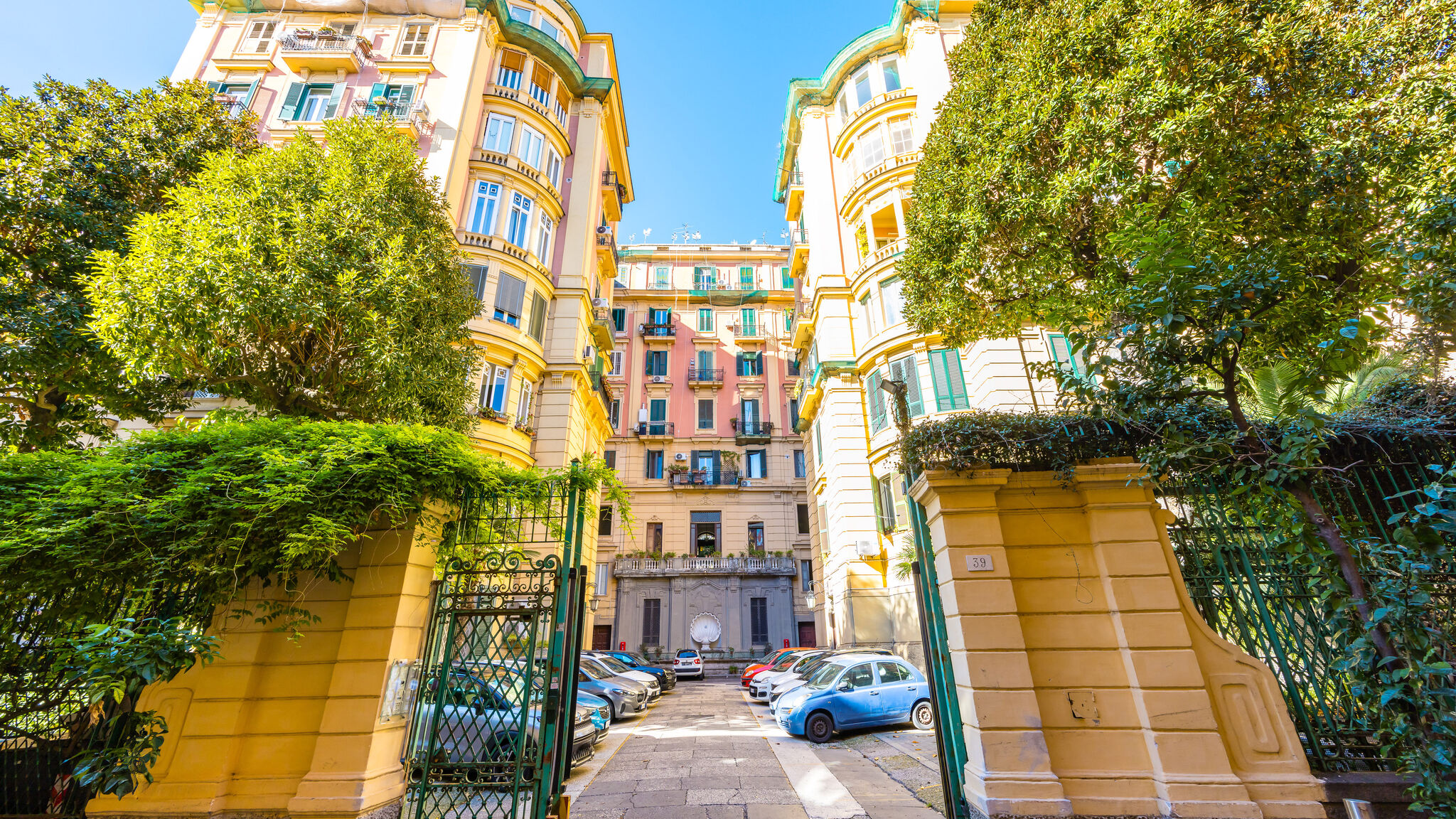 Italianway Napoli Harmony Elegant Apartment with Parking