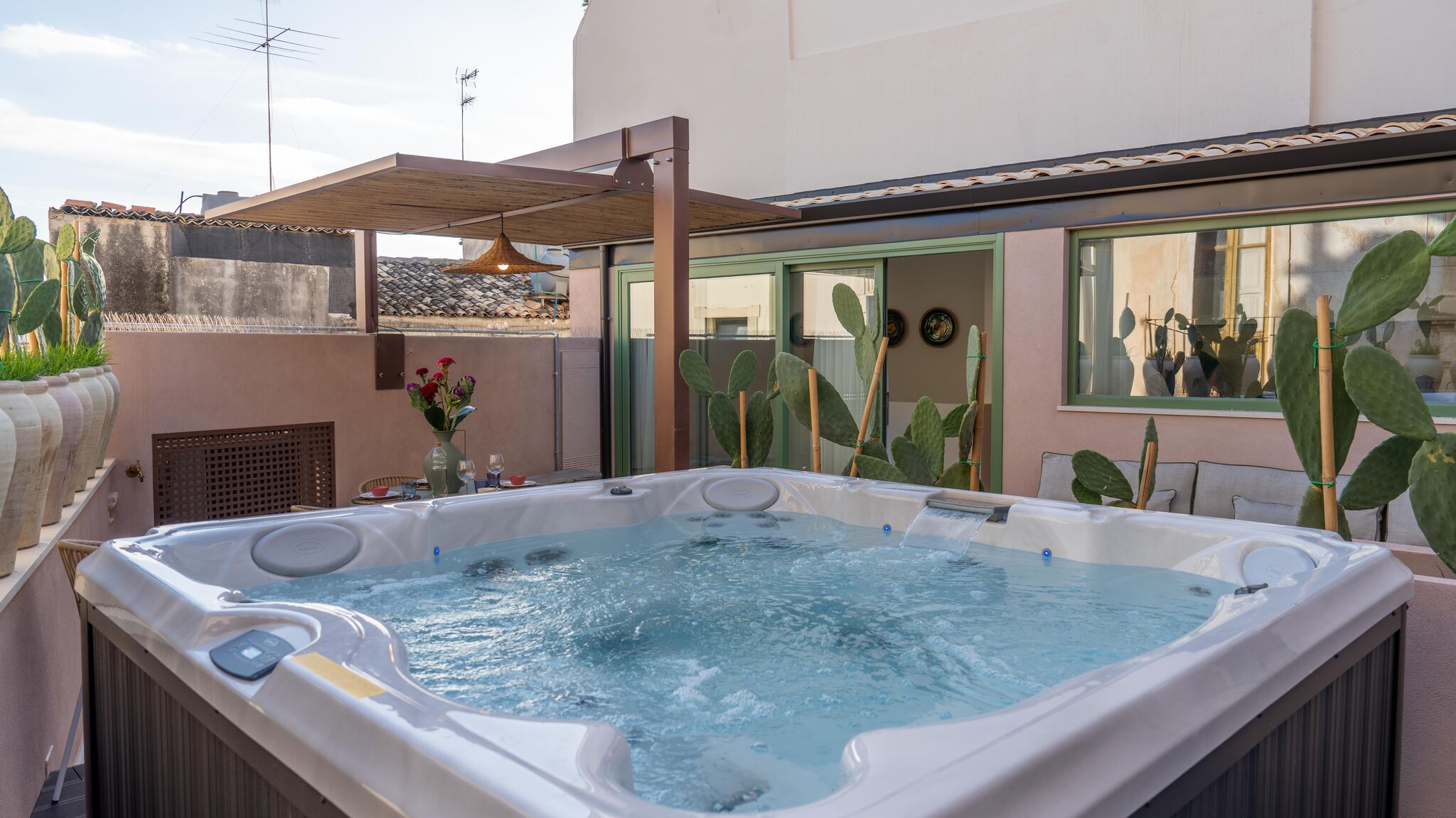 Italianway Noto Vicolo Trigona con terrazza e jacuzzi riscaldata