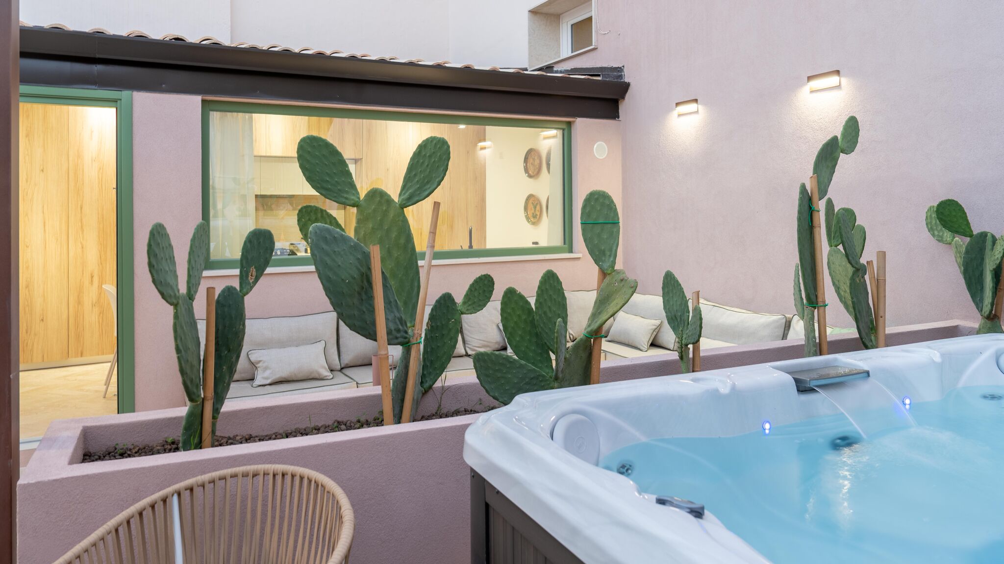 Italianway Noto Vicolo Trigona con terrazza e jacuzzi riscaldata