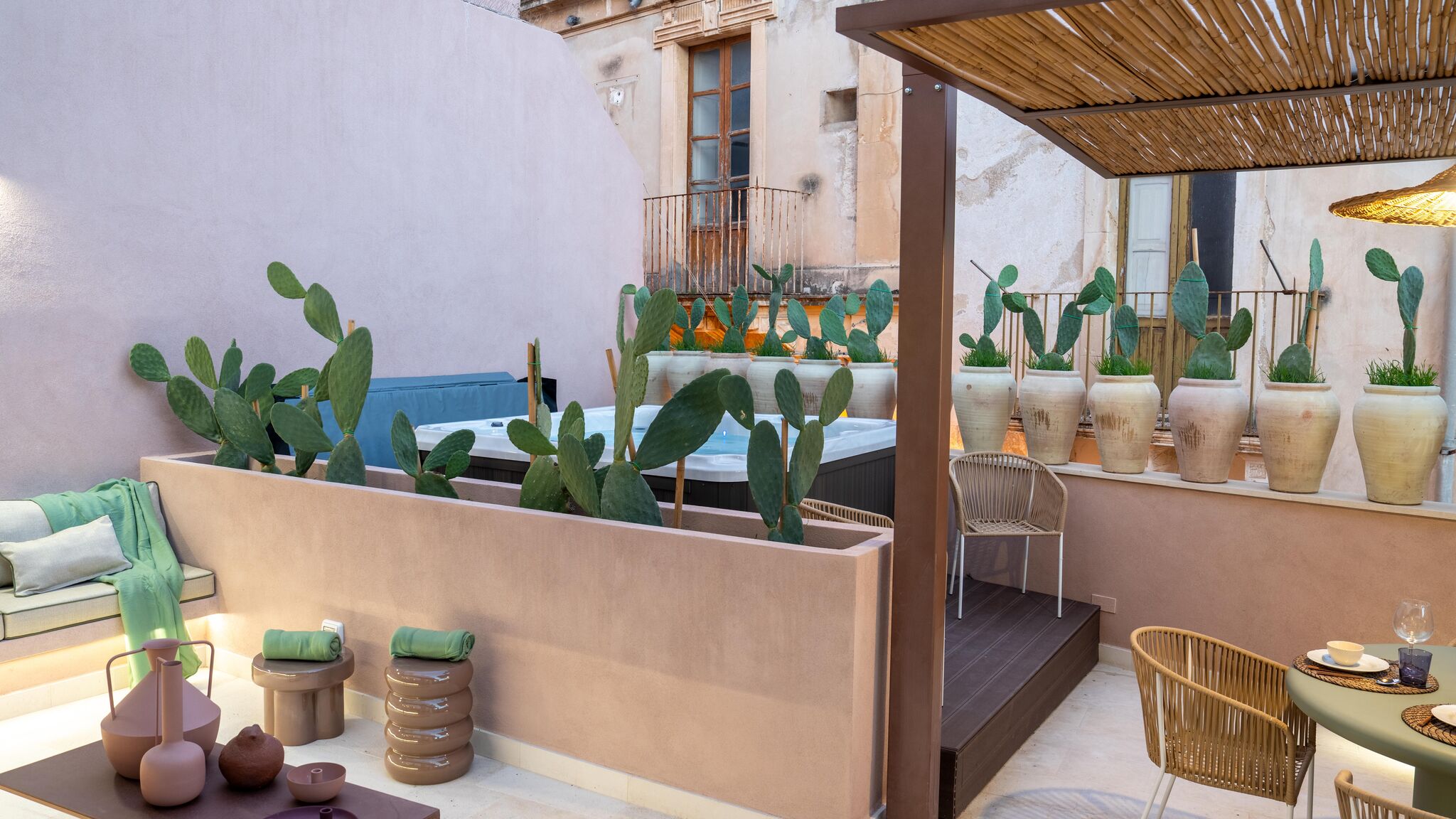 Italianway Noto Vicolo Trigona con terrazza e jacuzzi riscaldata