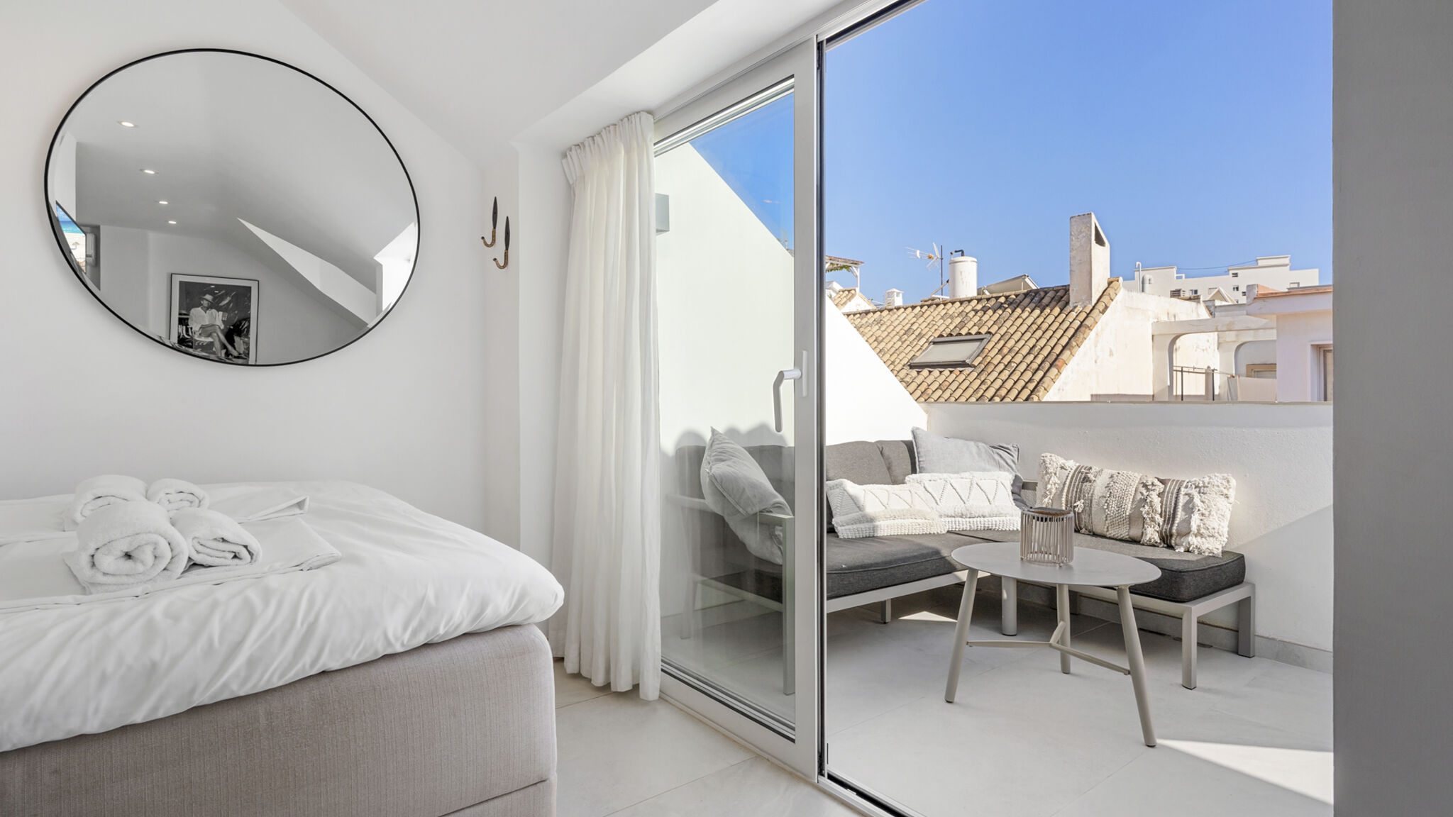 Italianway Fuengirola Romantic Getaway by Costarentals - Ref 55