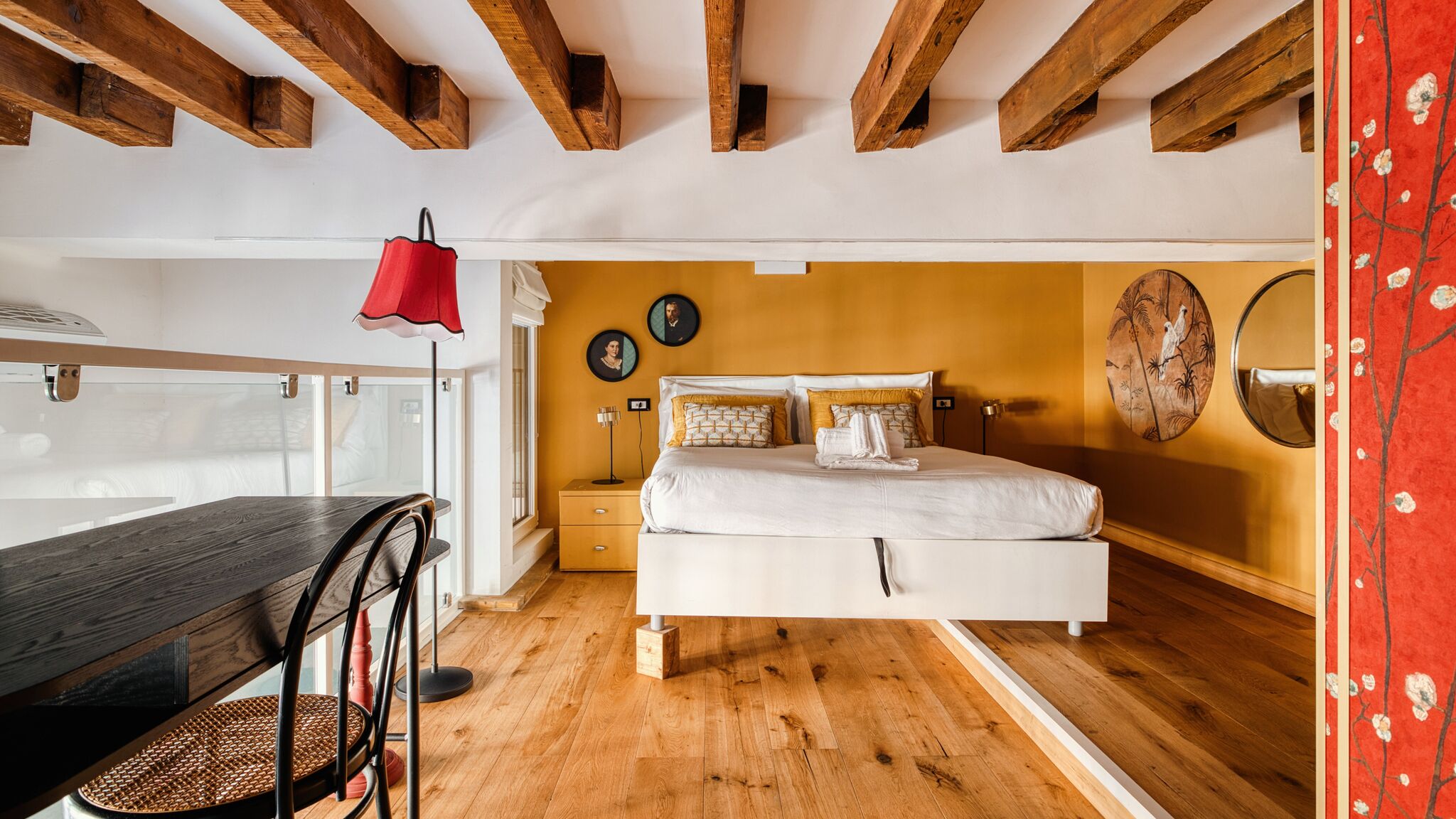 Italianway Milano Two Apartments Combined into One Space; 8 people