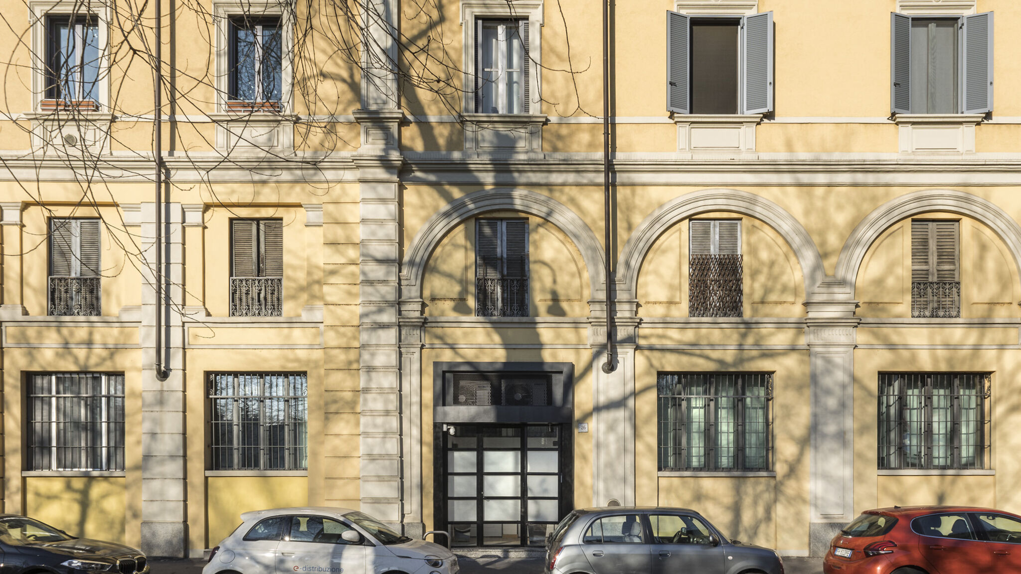 Italianway Milano Two Apartments Combined into One Space; 8 people