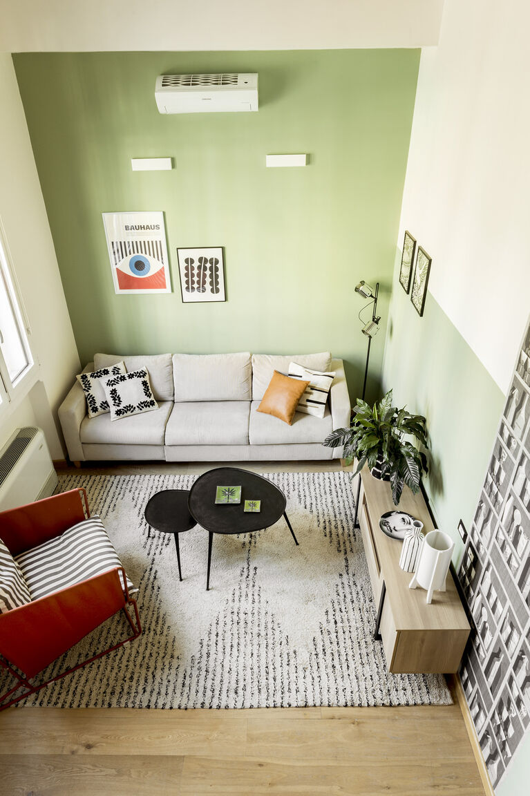 Italianway Milano Two Apartments Combined into One Space; 8 people