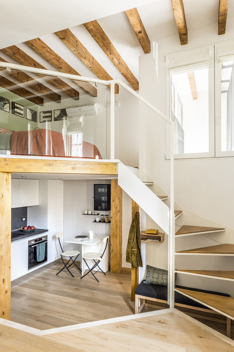 Italianway Milano Two Apartments Combined into One Space; 8 people