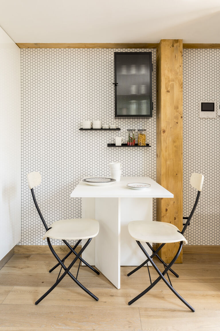 Italianway Milano Two Apartments Combined into One Space; 8 people