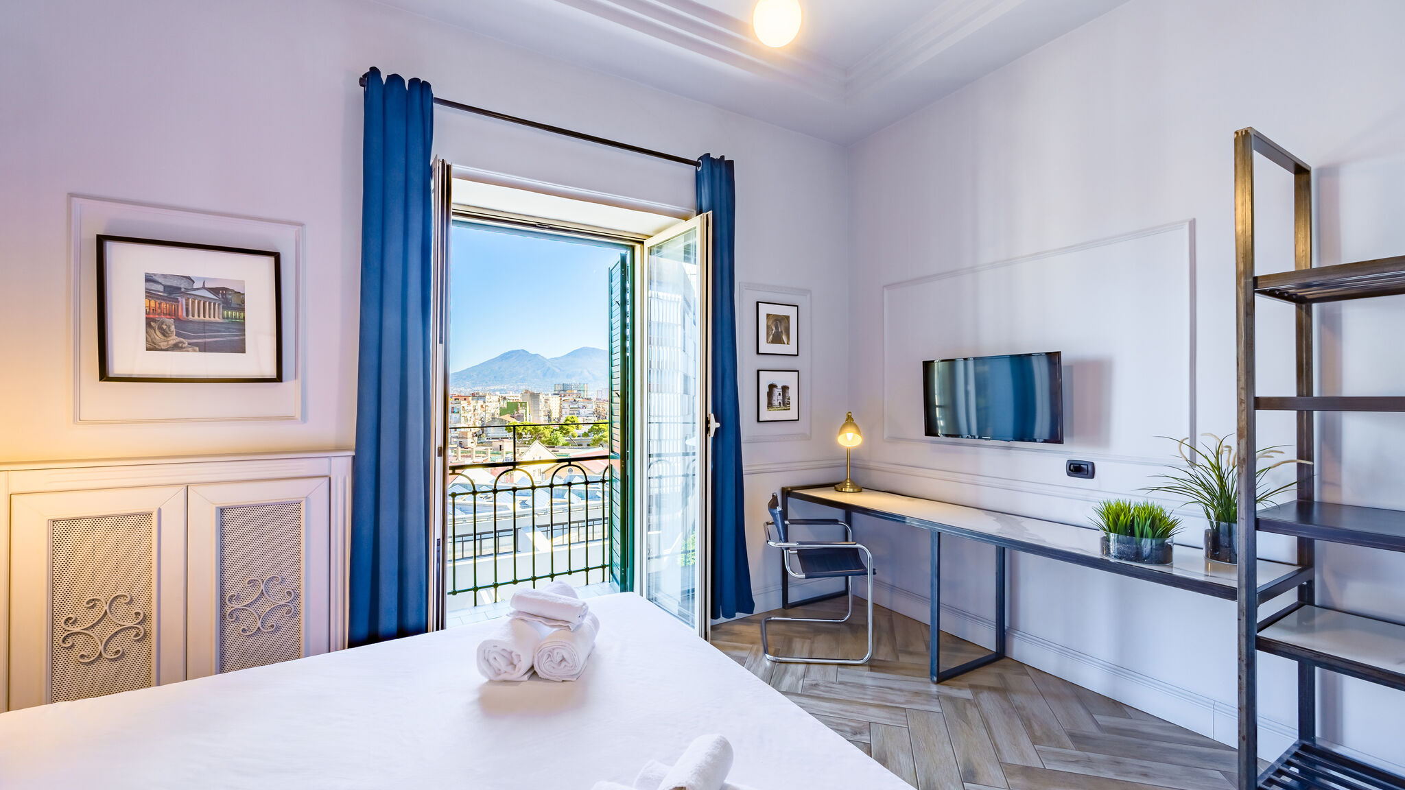 Italianway Napoli Elite Art Palace by Napoliapartments