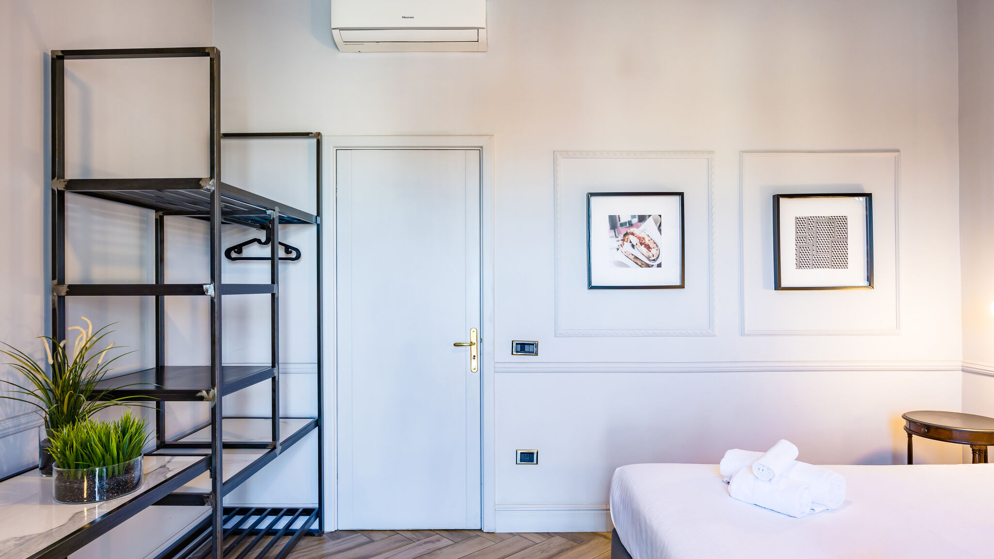 Italianway Napoli Elite Art Palace by Napoliapartments