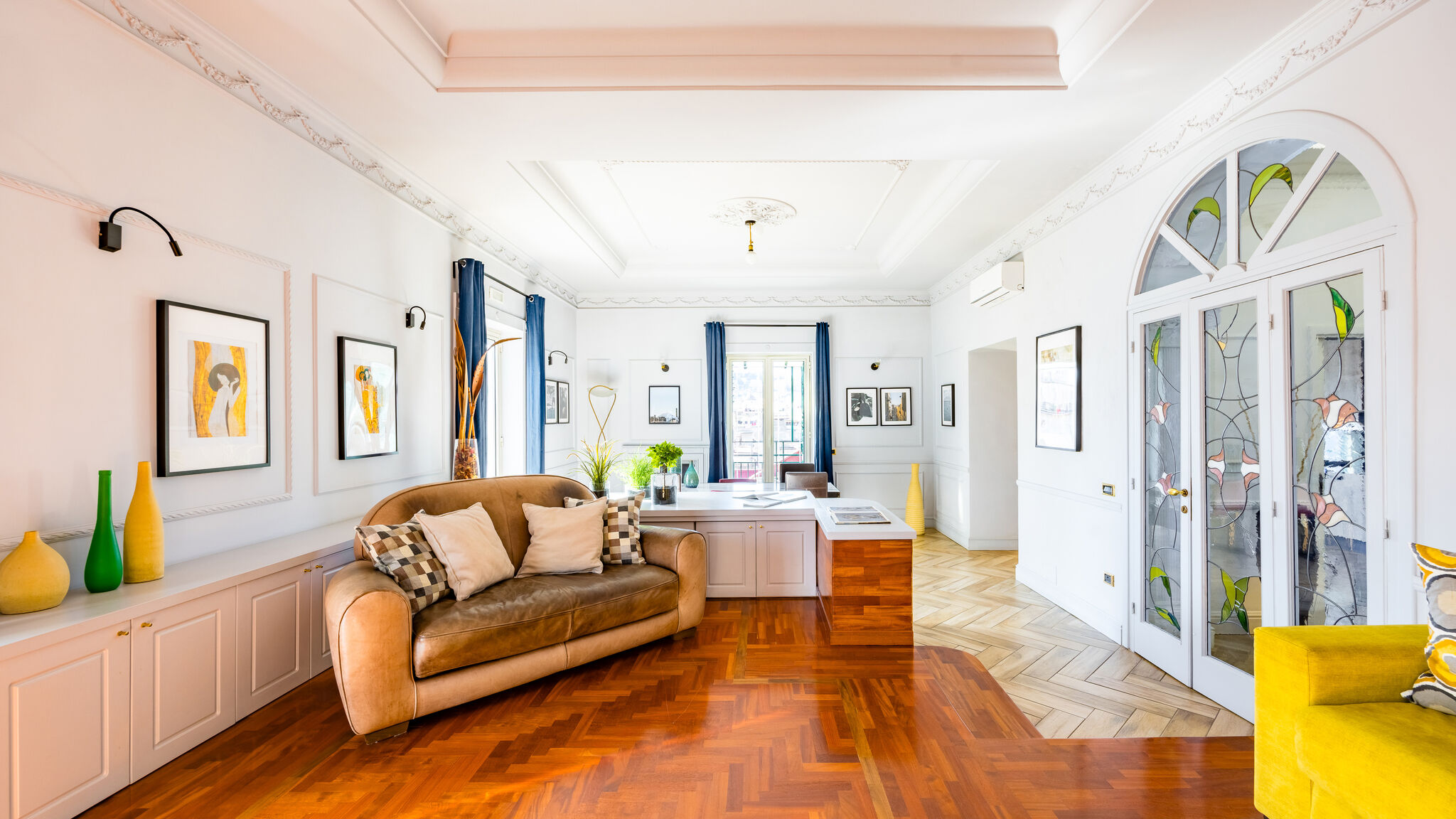 Italianway Napoli Elite Art Palace by Napoliapartments