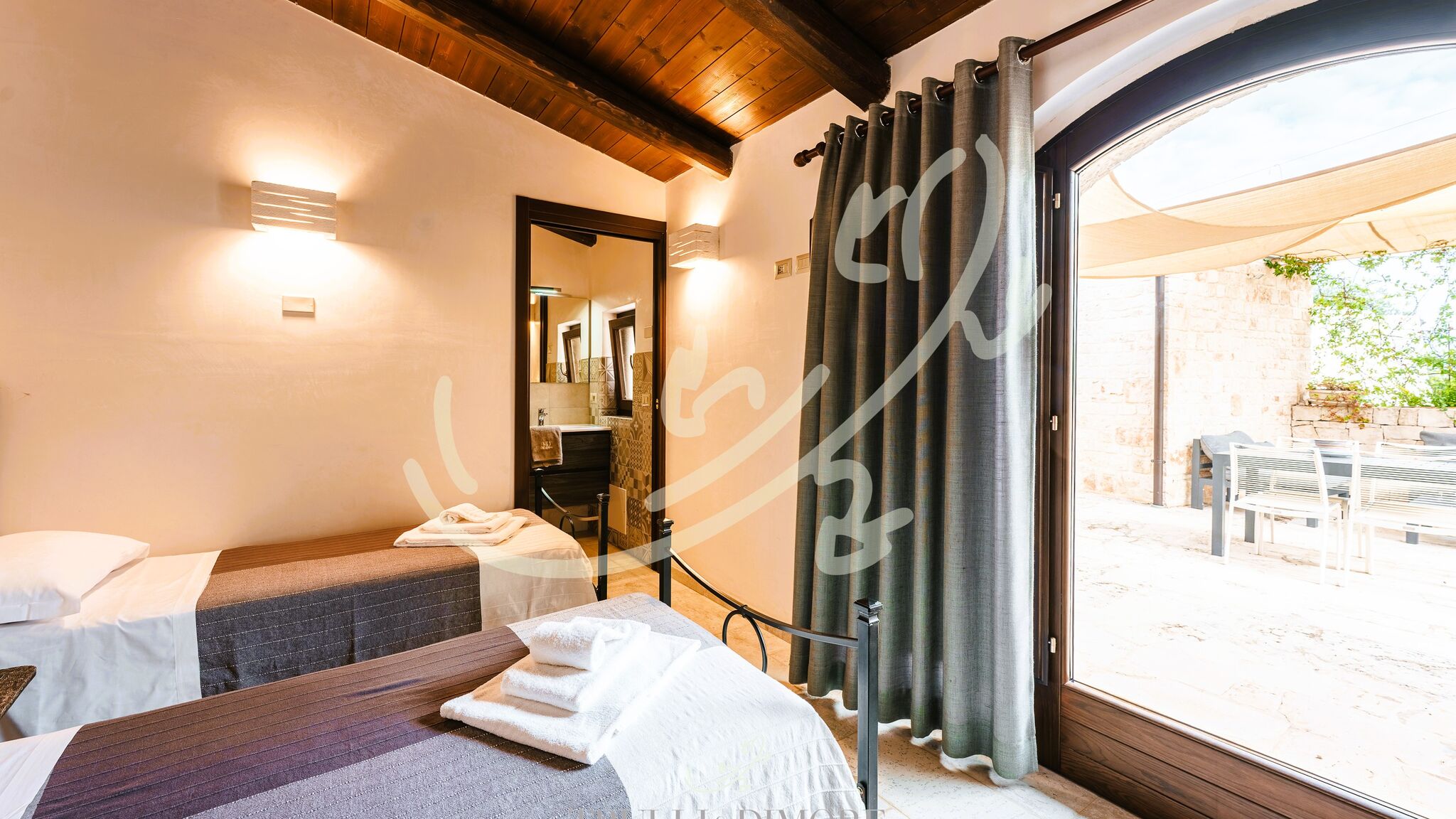 Italianway Alberobello TD Truly Trulli Gentle Breezes Across Olive Valley