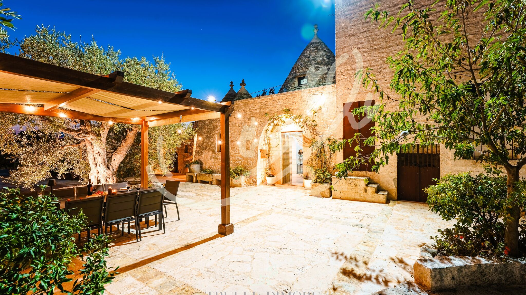 Italianway Alberobello TD Truly Trulli Gentle Breezes Across Olive Valley