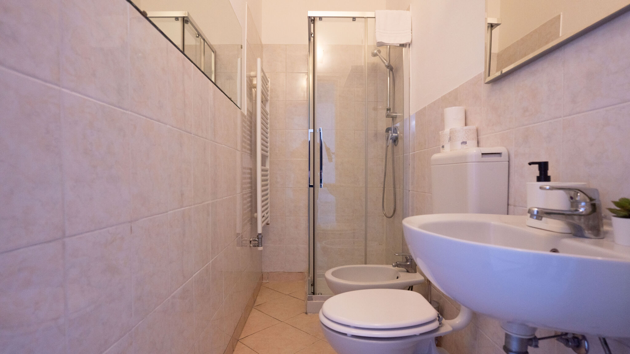 Italianway Milano Central Stay Milano | Metro, Wi-Fi, Easy Check-in