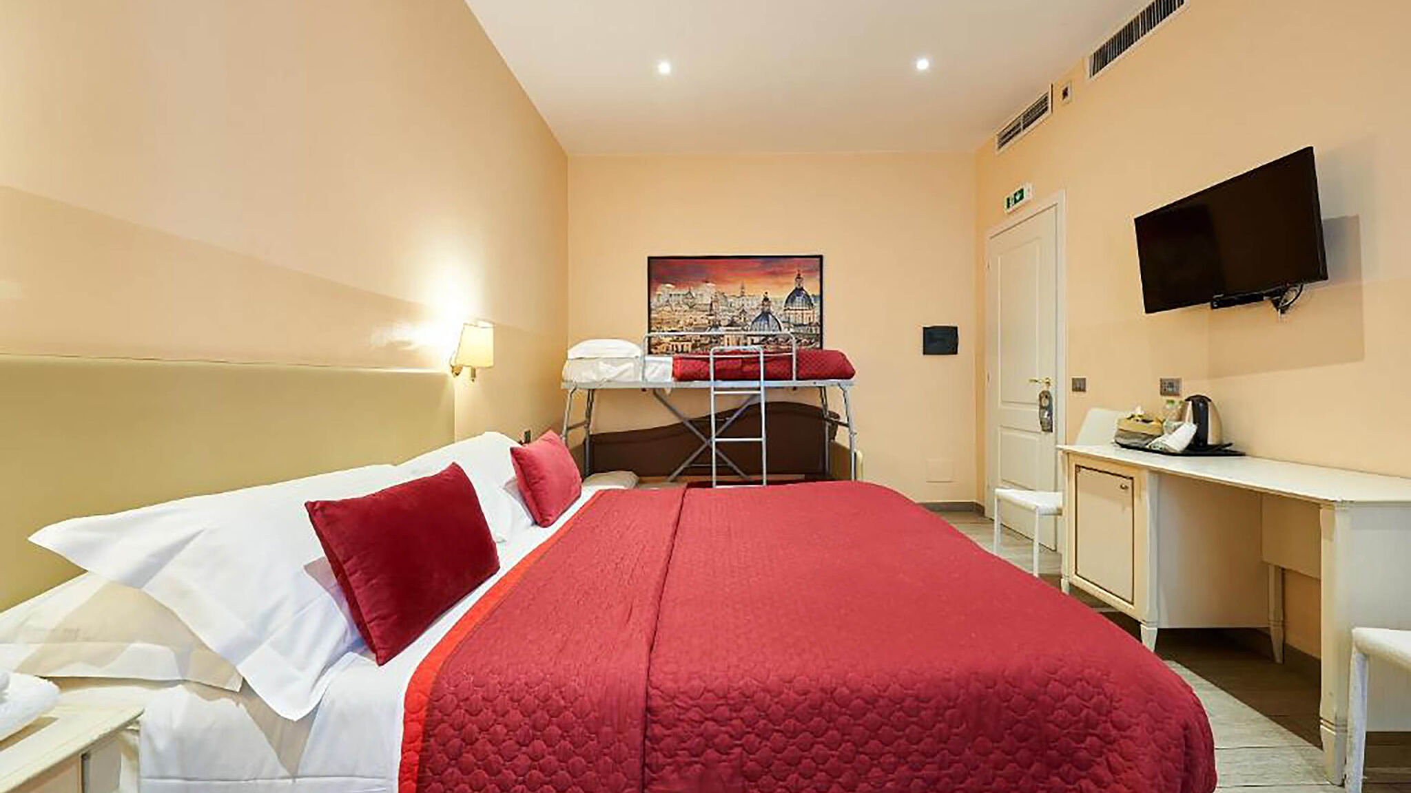 Italianway Roma Catone Vatican Suites - Camera 4 by Ghor