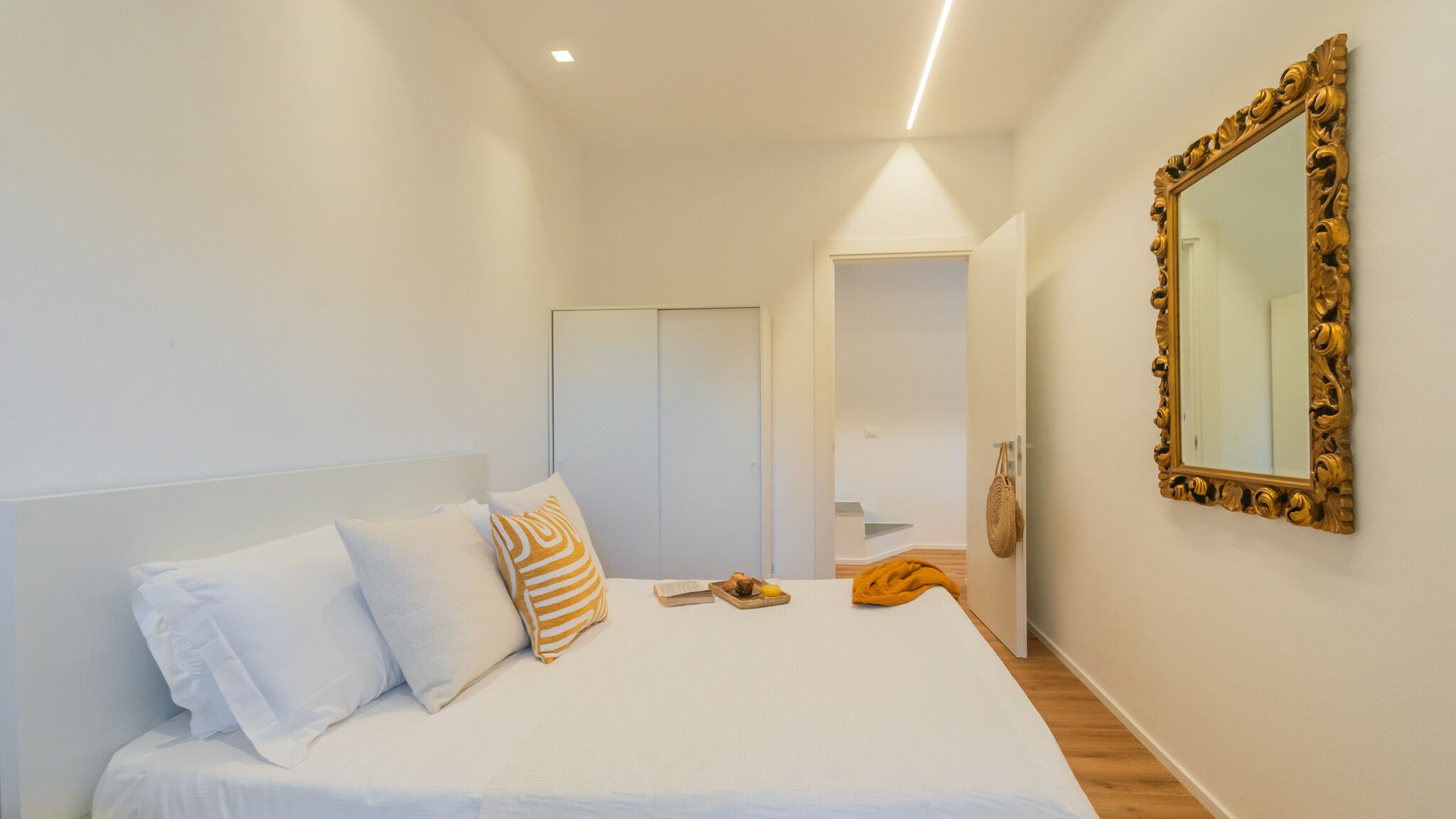 Italianway Brienno Villa Regina Retreat with Pool & Lake View