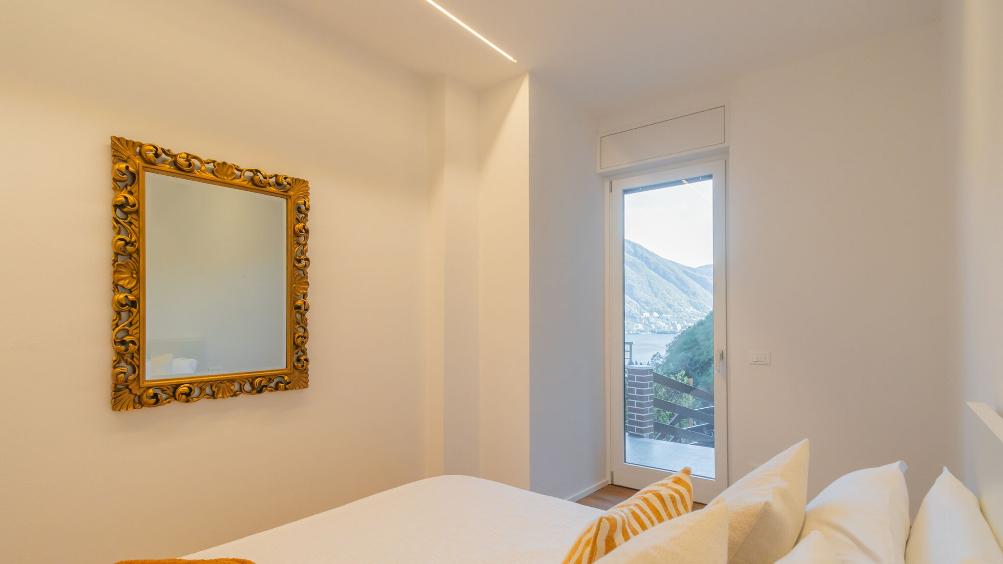 Italianway Brienno Villa Regina Retreat with Pool & Lake View