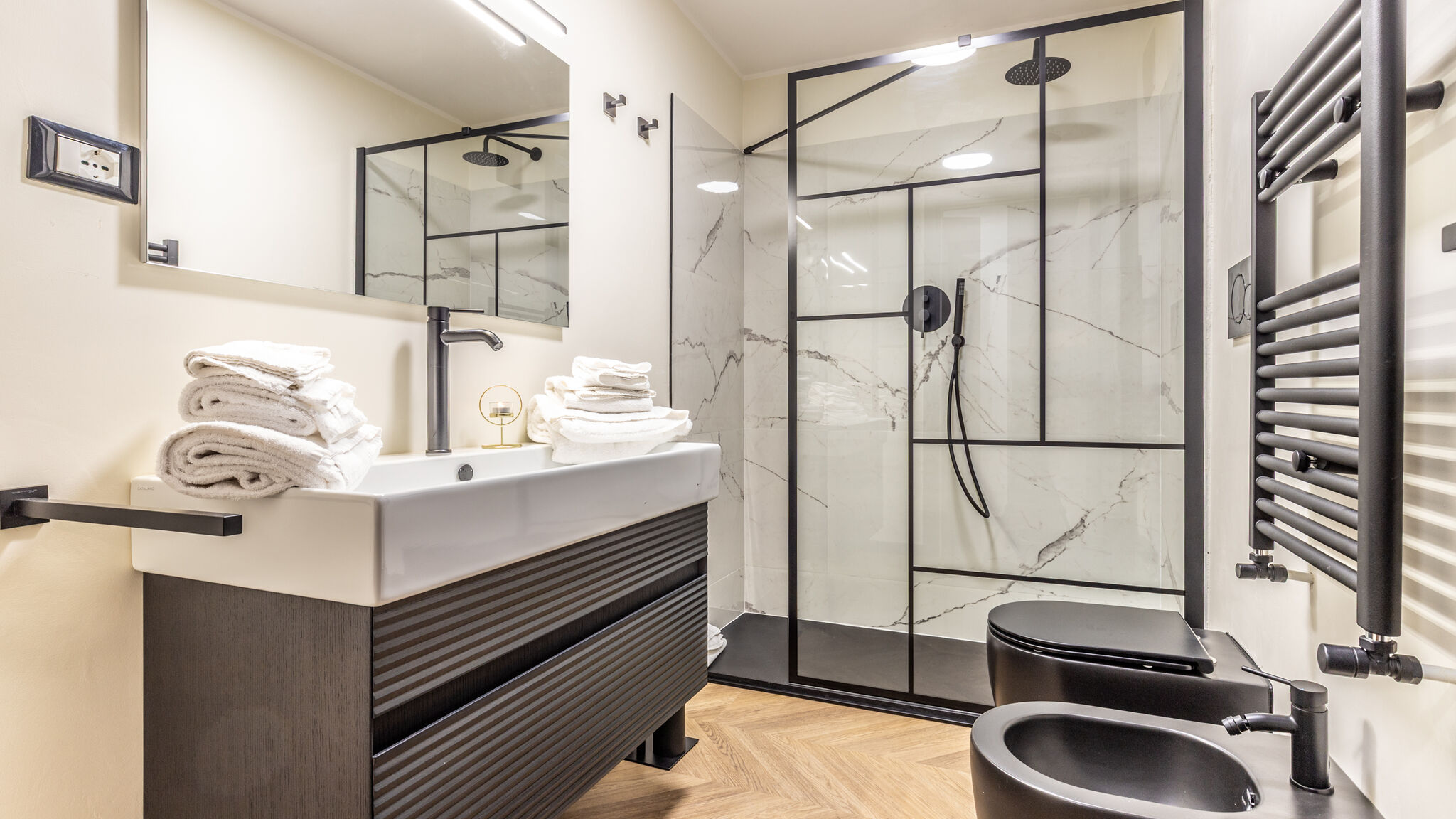 Italianway Perugia Luxury Suite - Tentazioni Nascoste