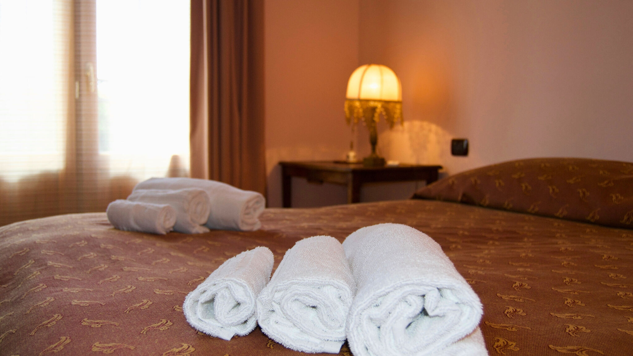 Italianway Aci Catena Villa Delle Antiche Terme Romane