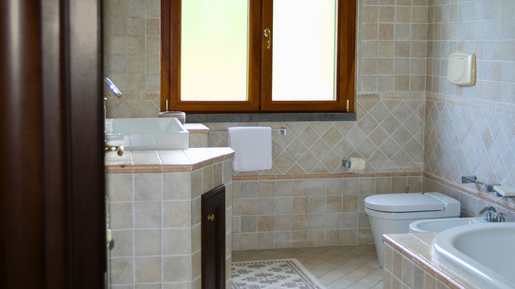 Italianway Aci Catena Villa Delle Antiche Terme Romane