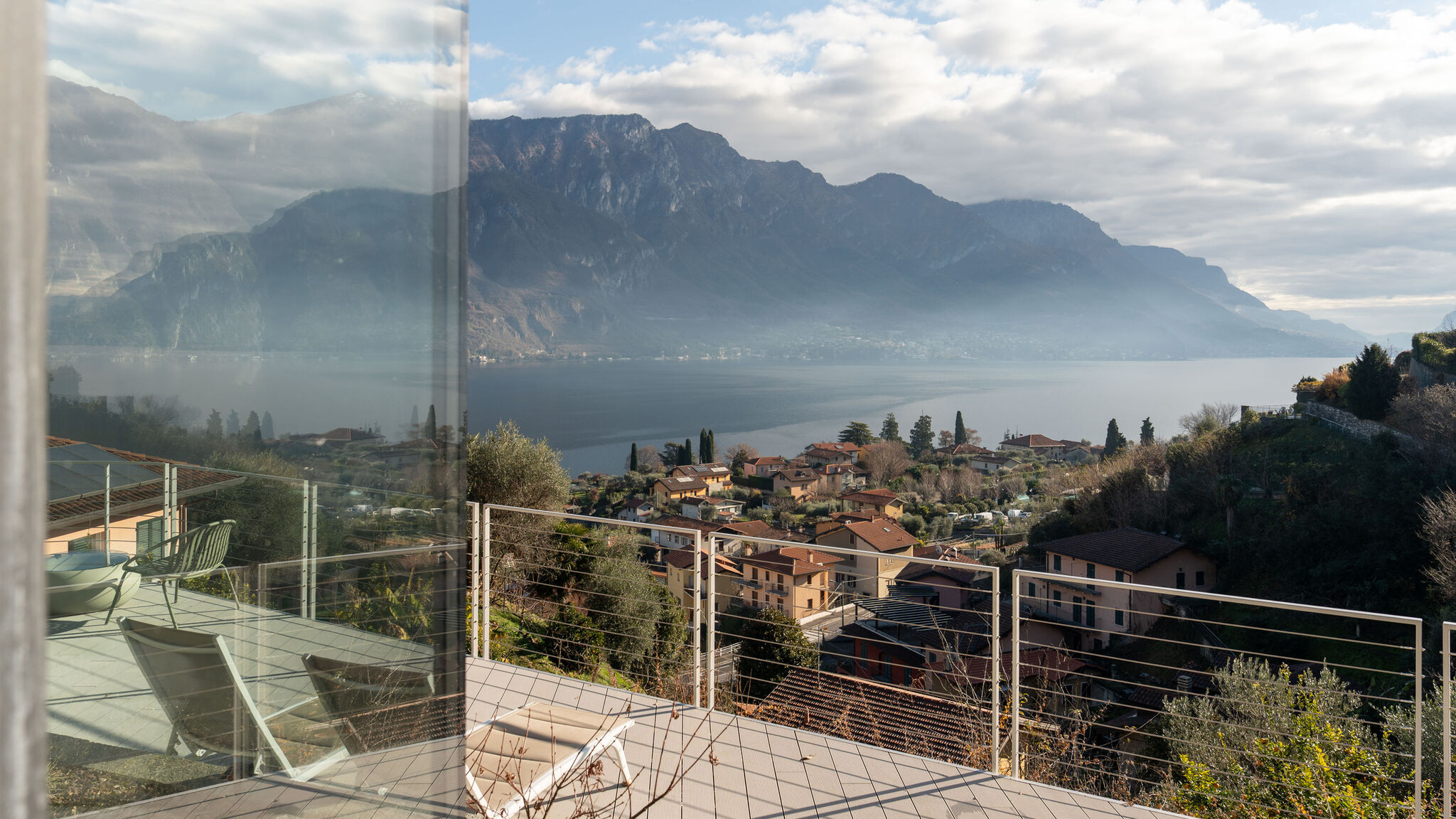 Italianway Bellagio Zinnia Lakeview Apartment