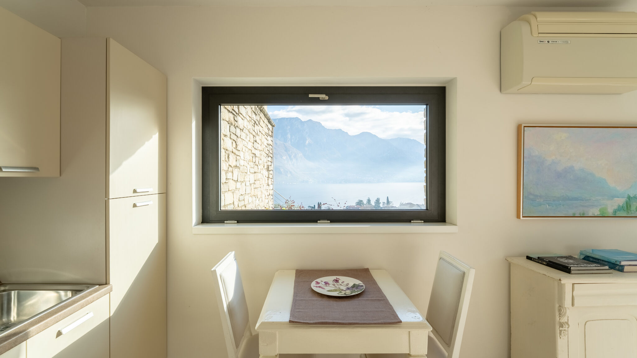 Italianway Bellagio Zinnia Lakeview Apartment