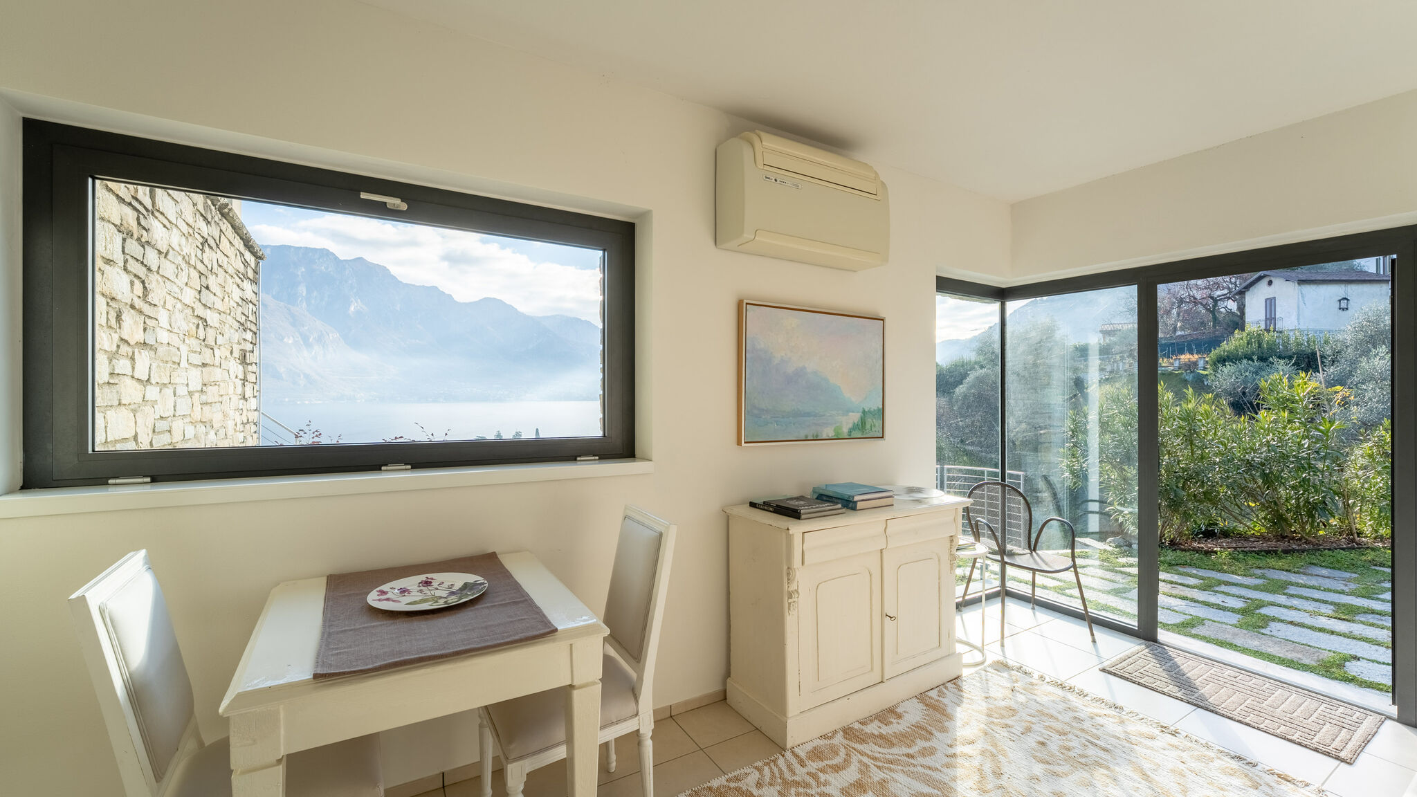 Italianway Bellagio Zinnia Lakeview Apartment