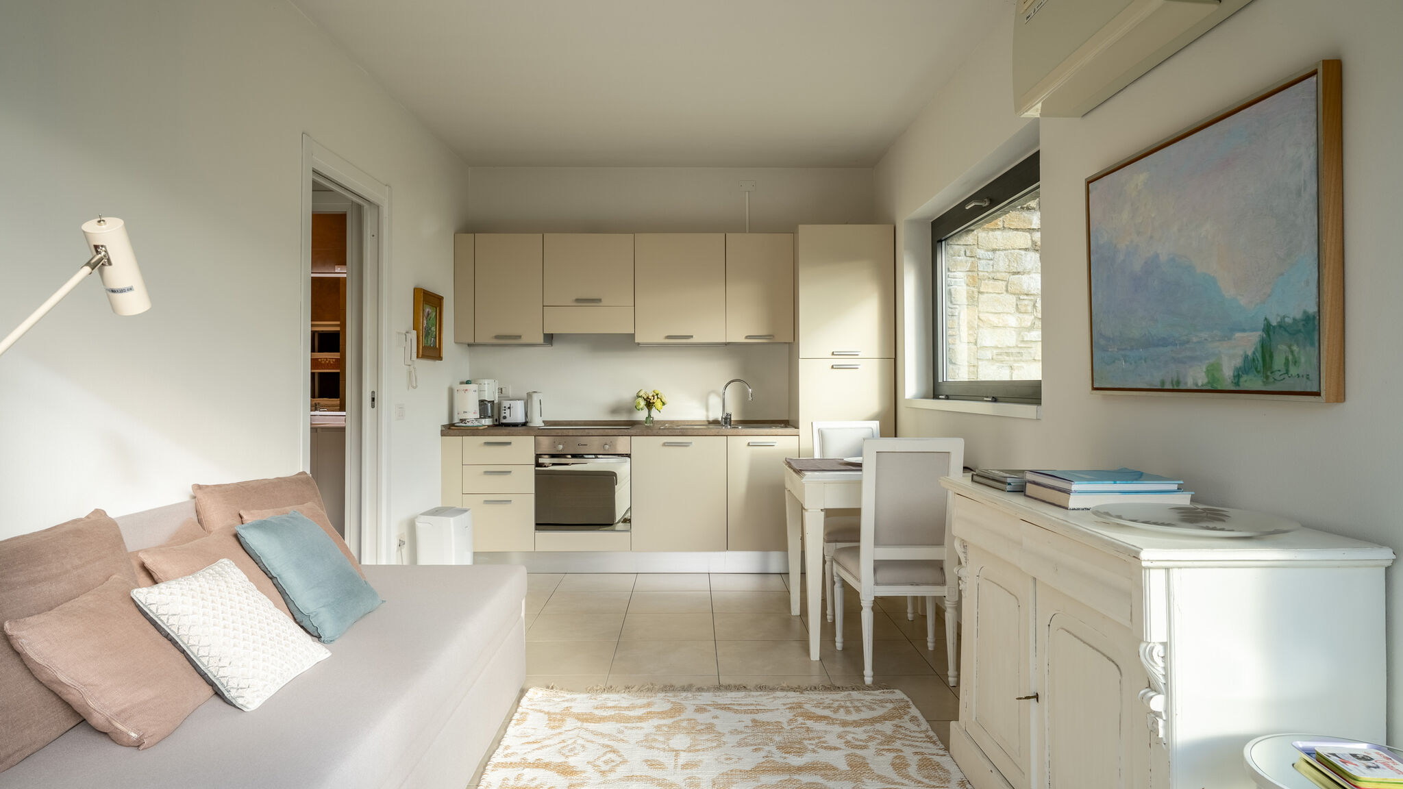 Italianway Bellagio Zinnia Lakeview Apartment