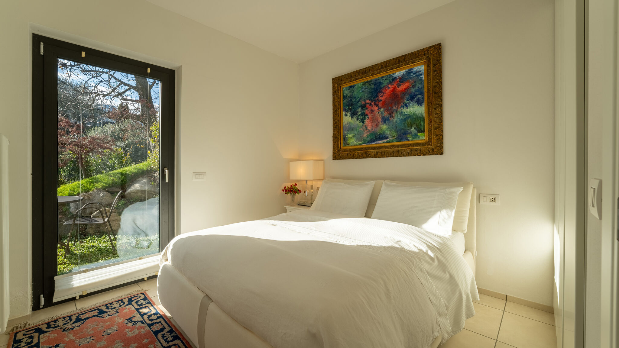 Italianway Bellagio Zinnia Lakeview Apartment