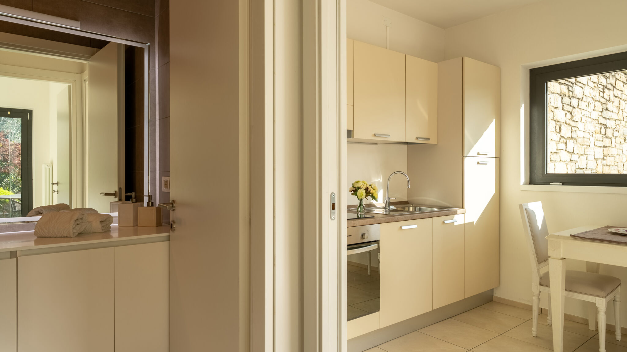 Italianway Bellagio Zinnia Lakeview Apartment