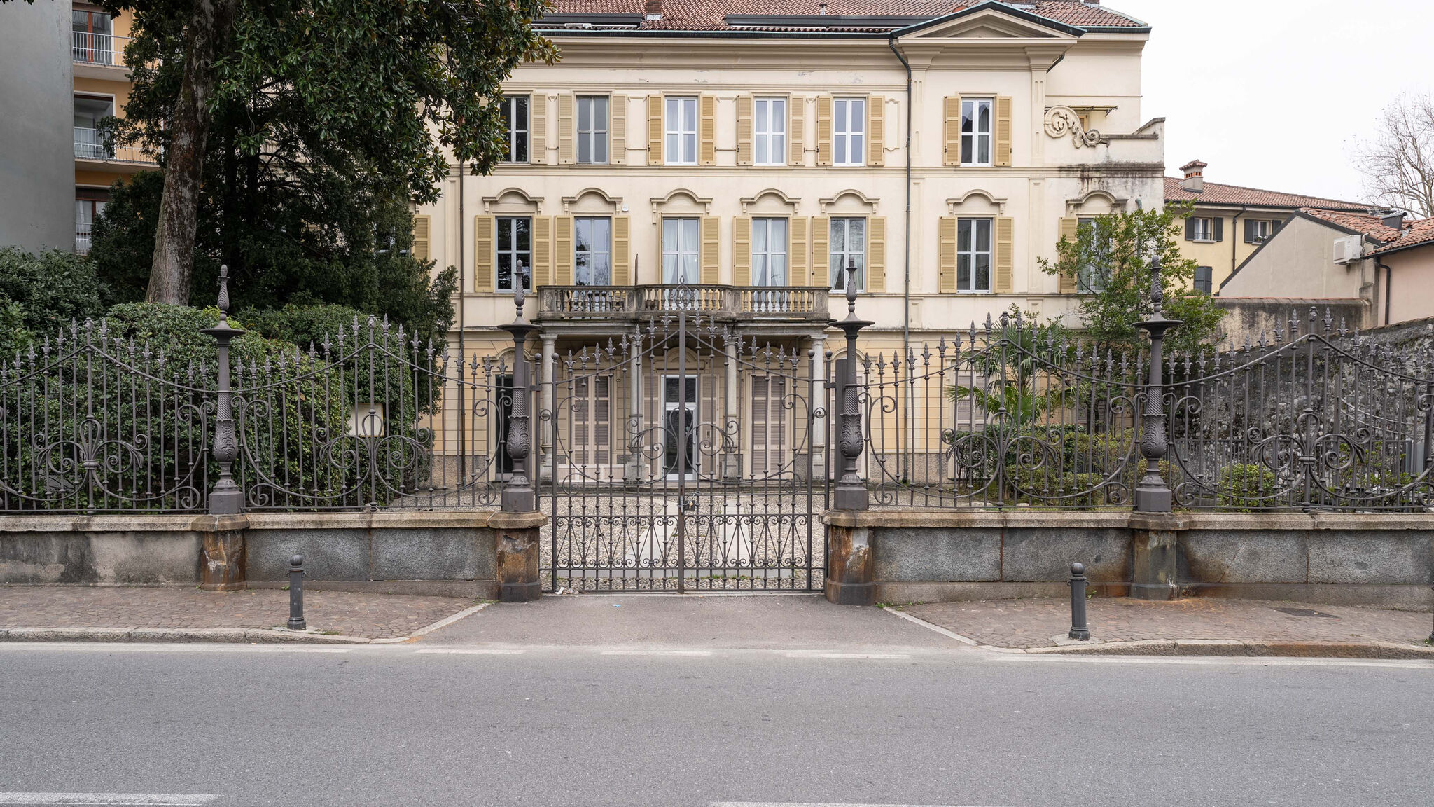 Italianway Como  White Magnolia