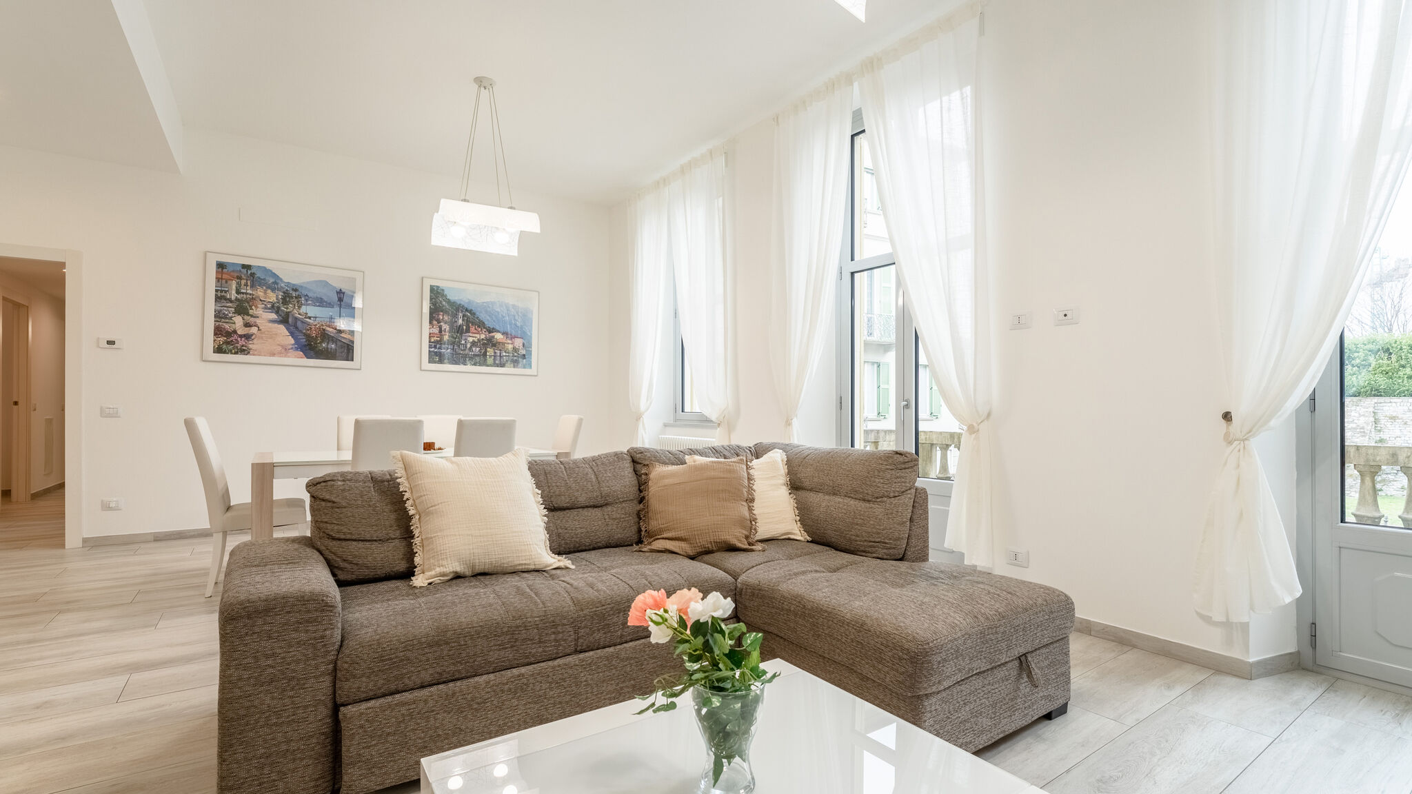 Italianway Como  White Magnolia