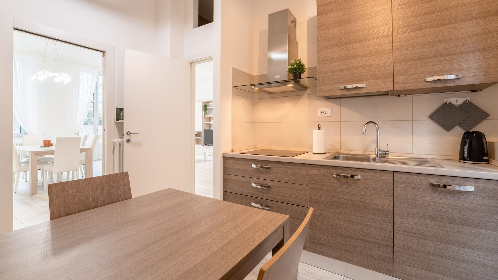 Italianway Como  White Magnolia