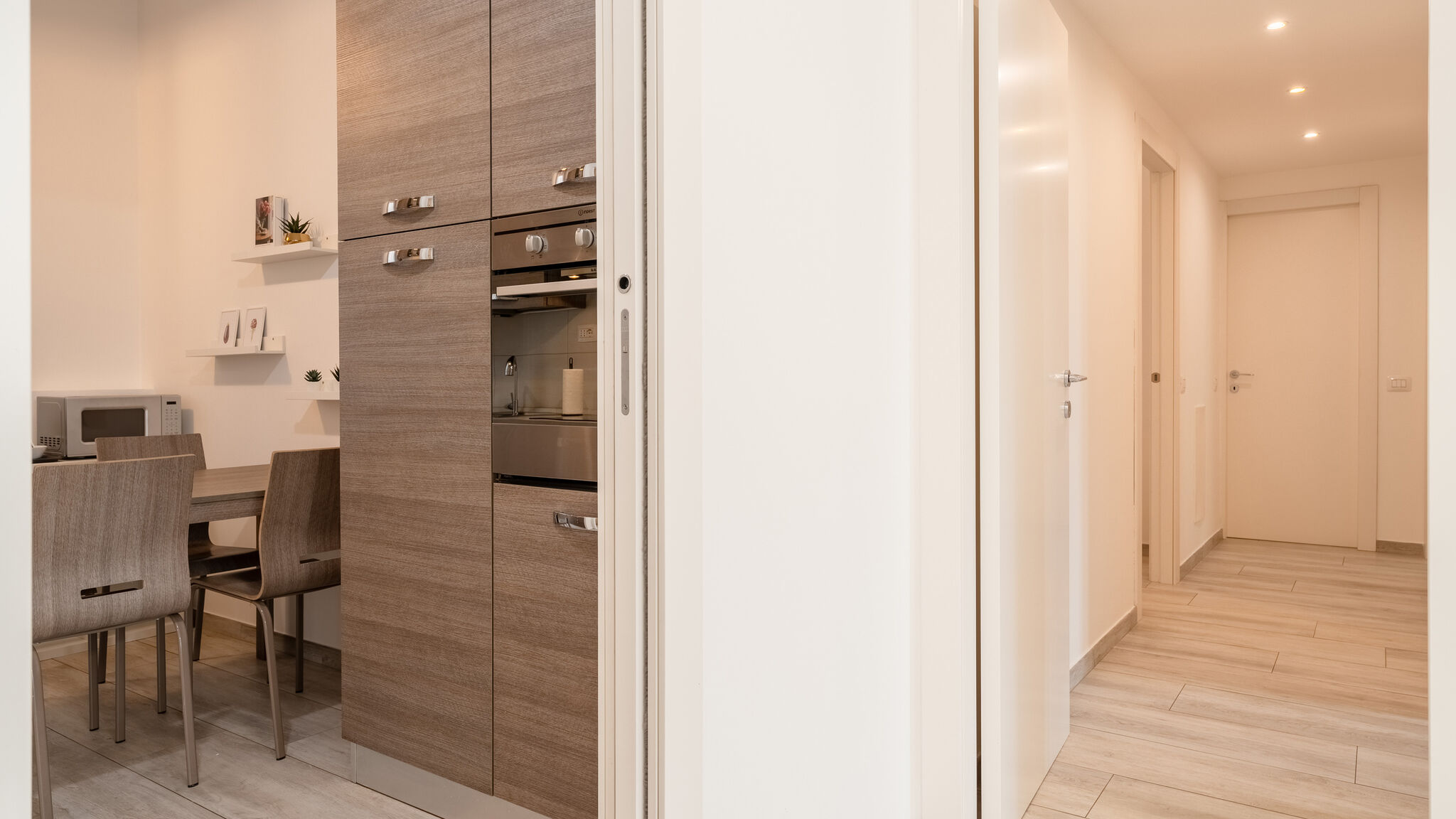 Italianway Como  White Magnolia