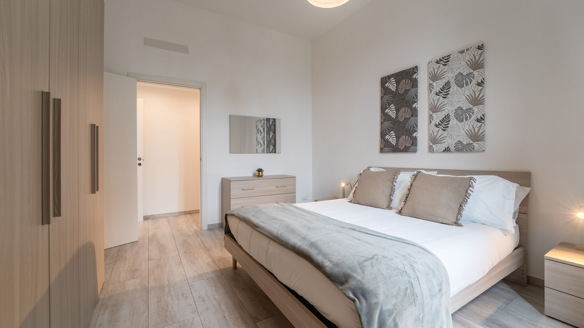 Italianway Como  White Magnolia