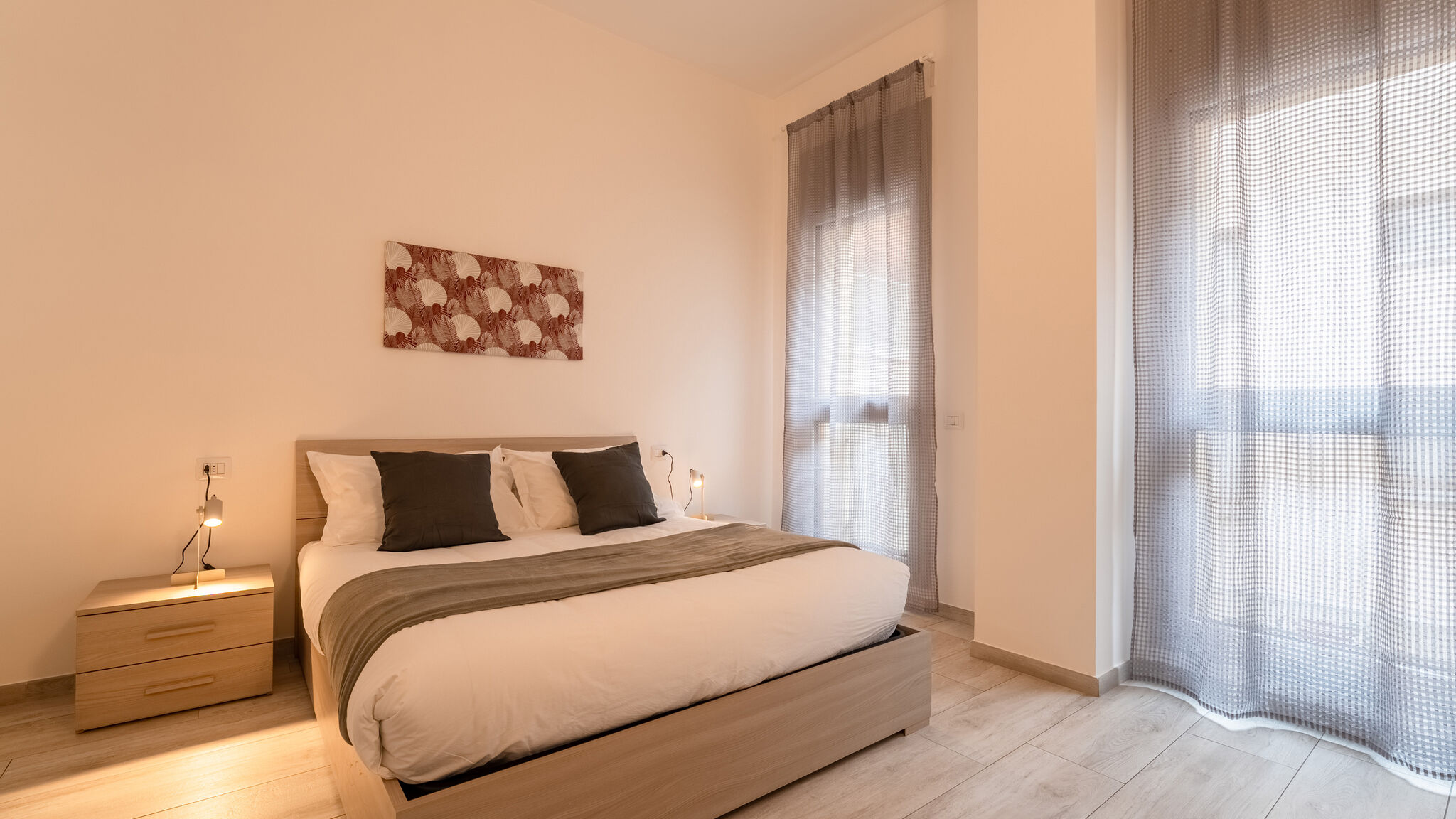 Italianway Como  White Magnolia