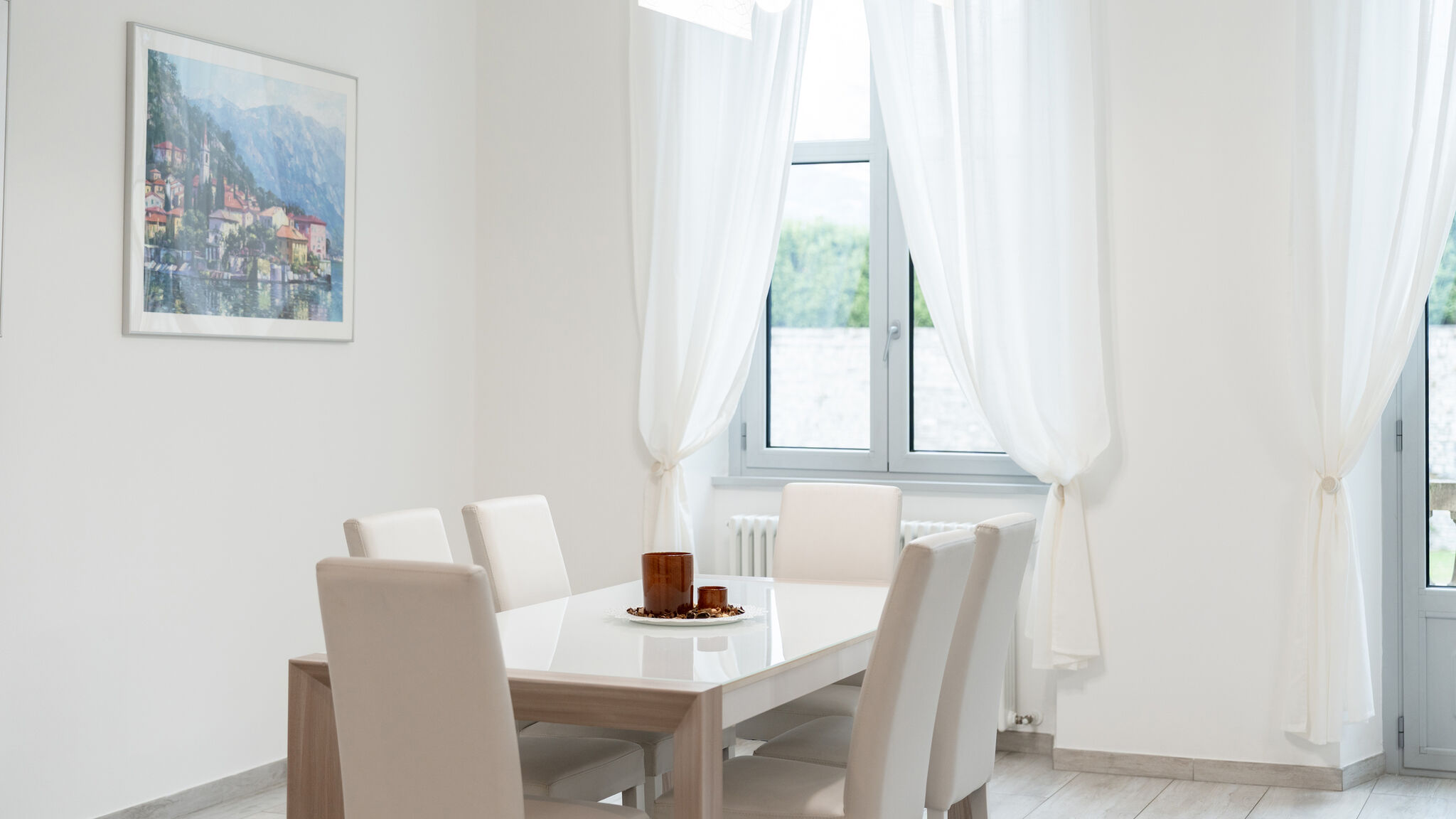 Italianway Como  White Magnolia